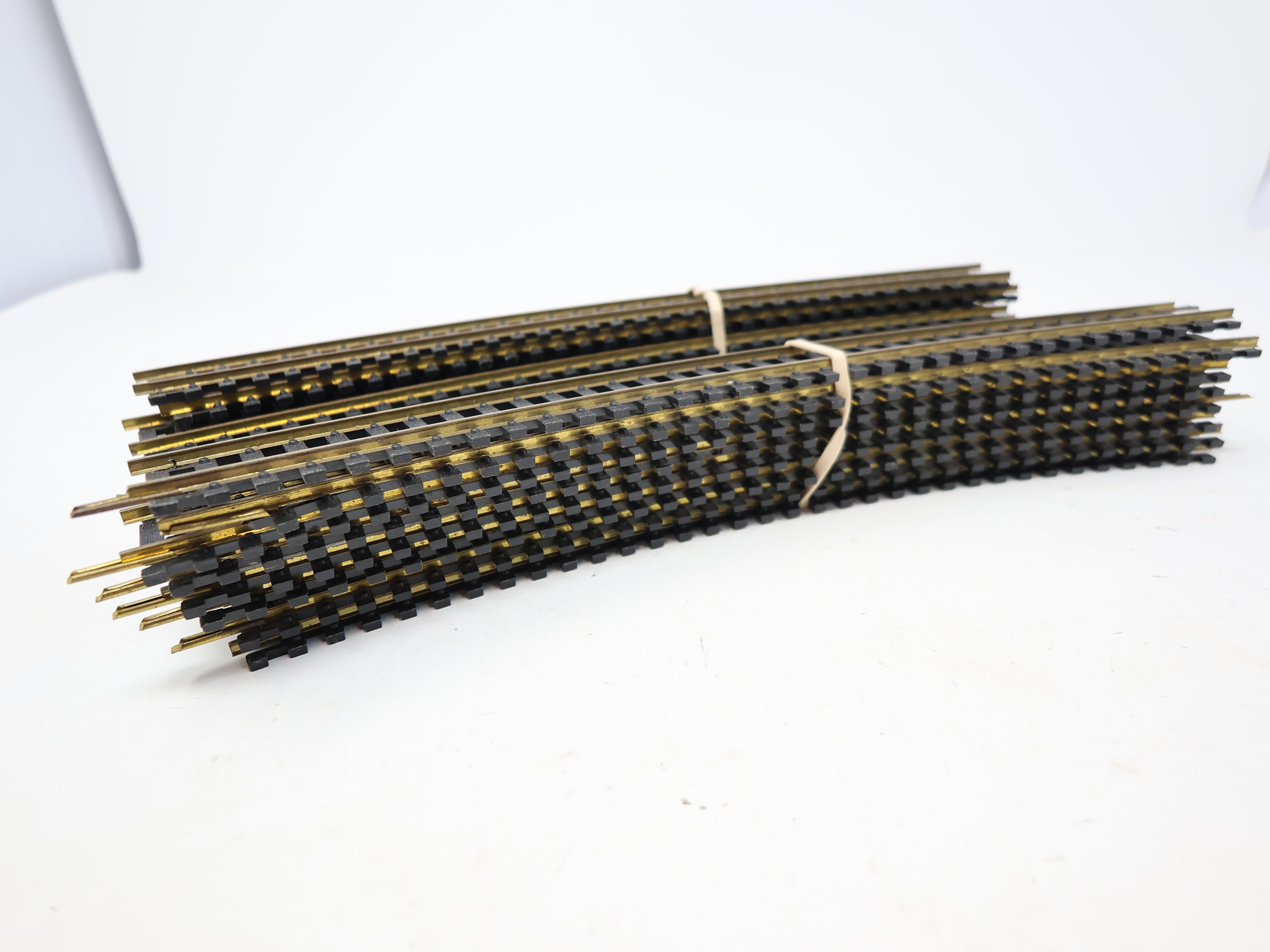 USED Tyco HO Scale, Lot of 18"R Track (17pieces) Brass, Code 100