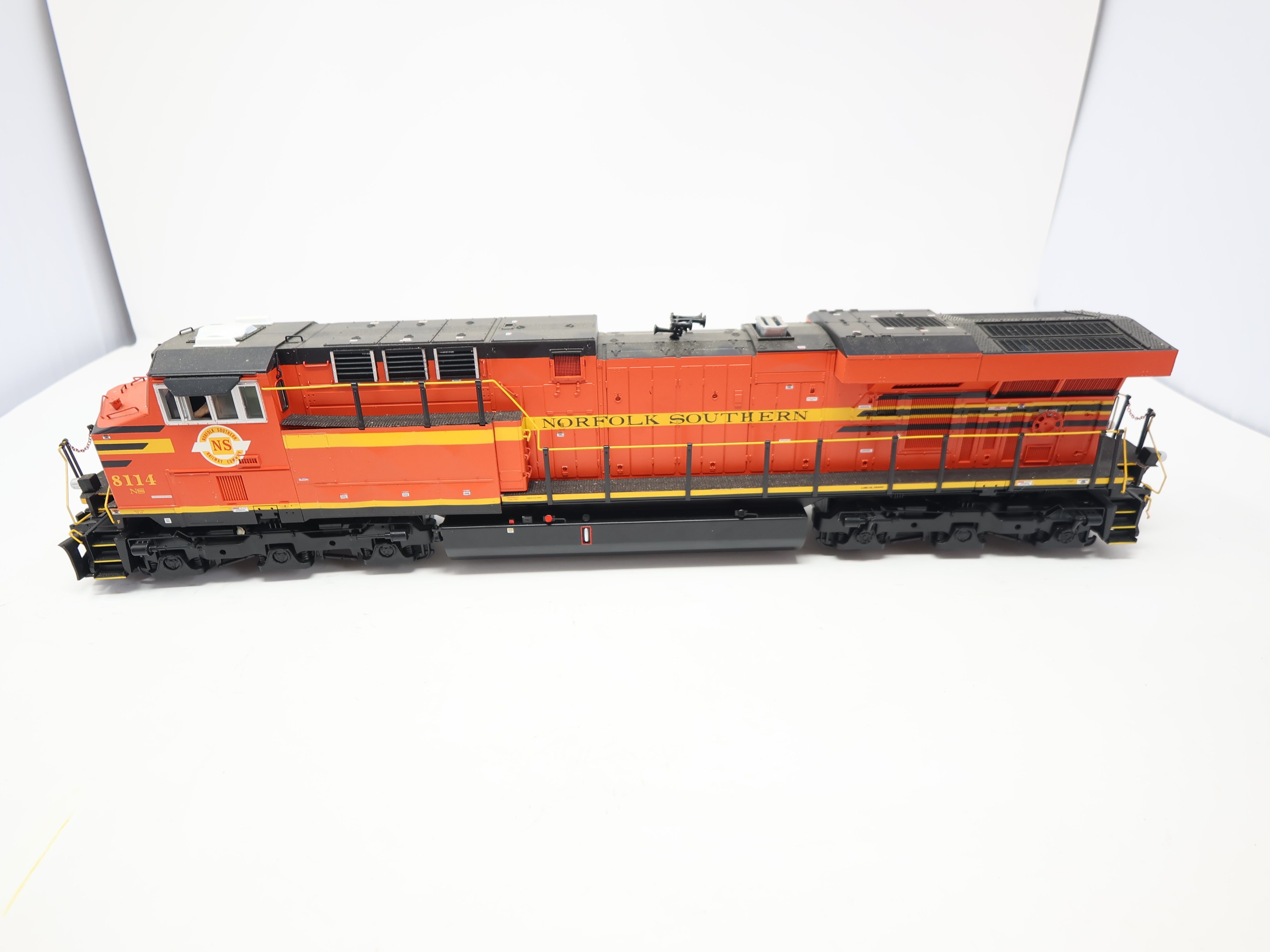 USED MTH Premier 20-20258-1 O, ES44AC NS Heritage Diesel Locomotive, Norfolk Southern #8114 (Proto-Sound 3.0)