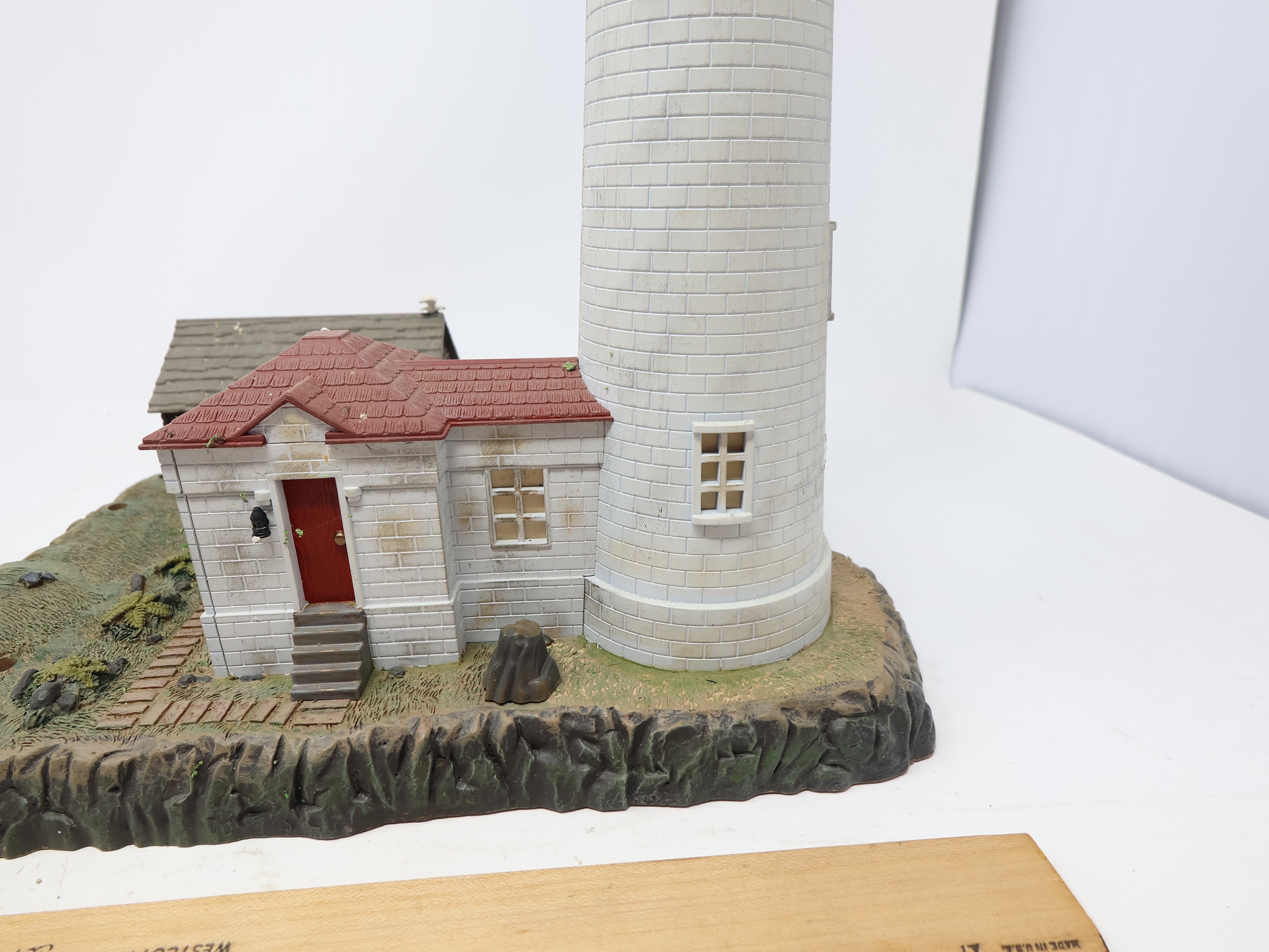 USED Lionel 6-24119 O, Big Bay Lighthouse