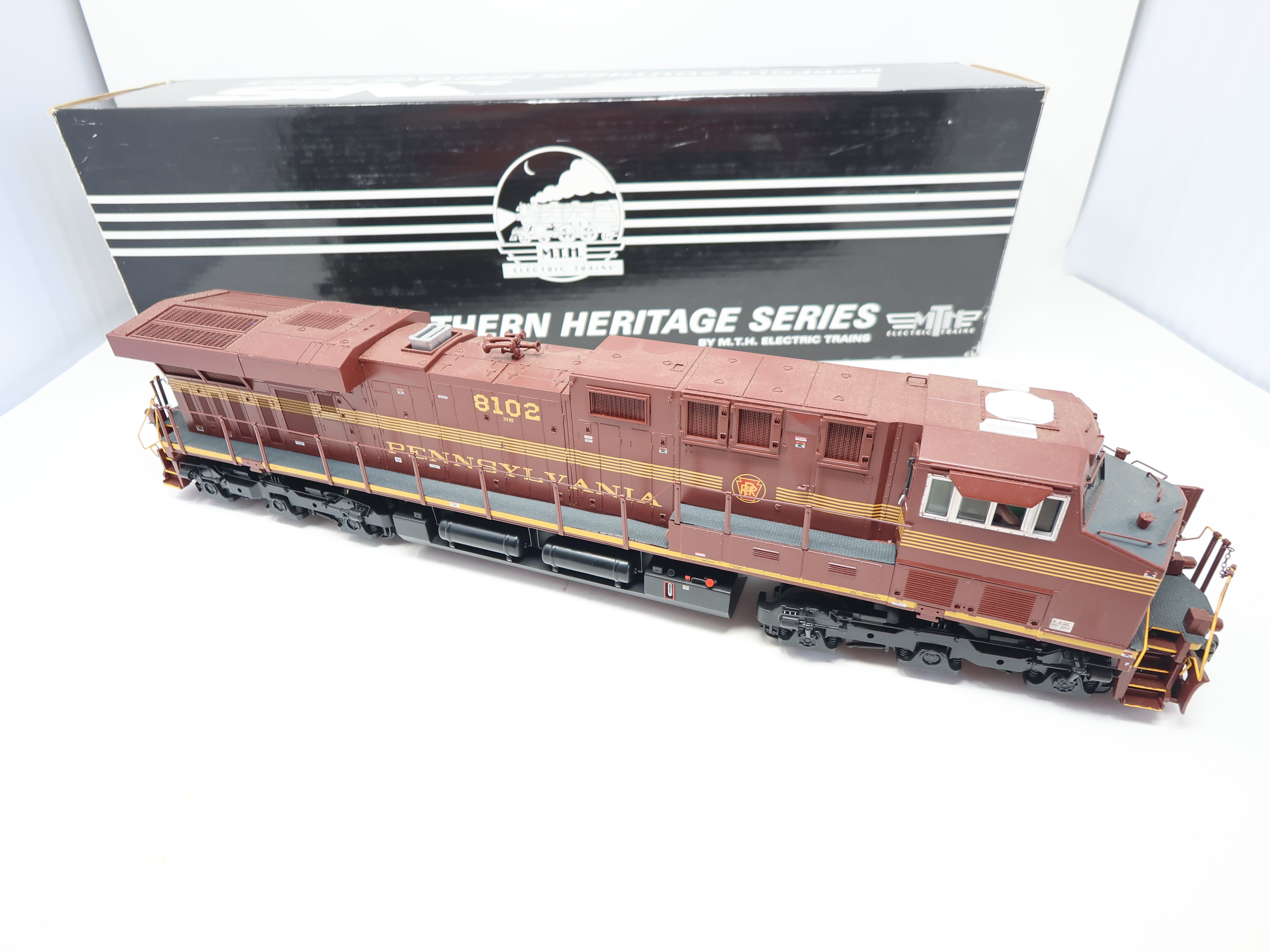 USED MTH Premier 20-20280-1 O, ES44AC NS Heritage Diesel Locomotive, Pennsylvania #8102 (Proto-Sound 3.0)