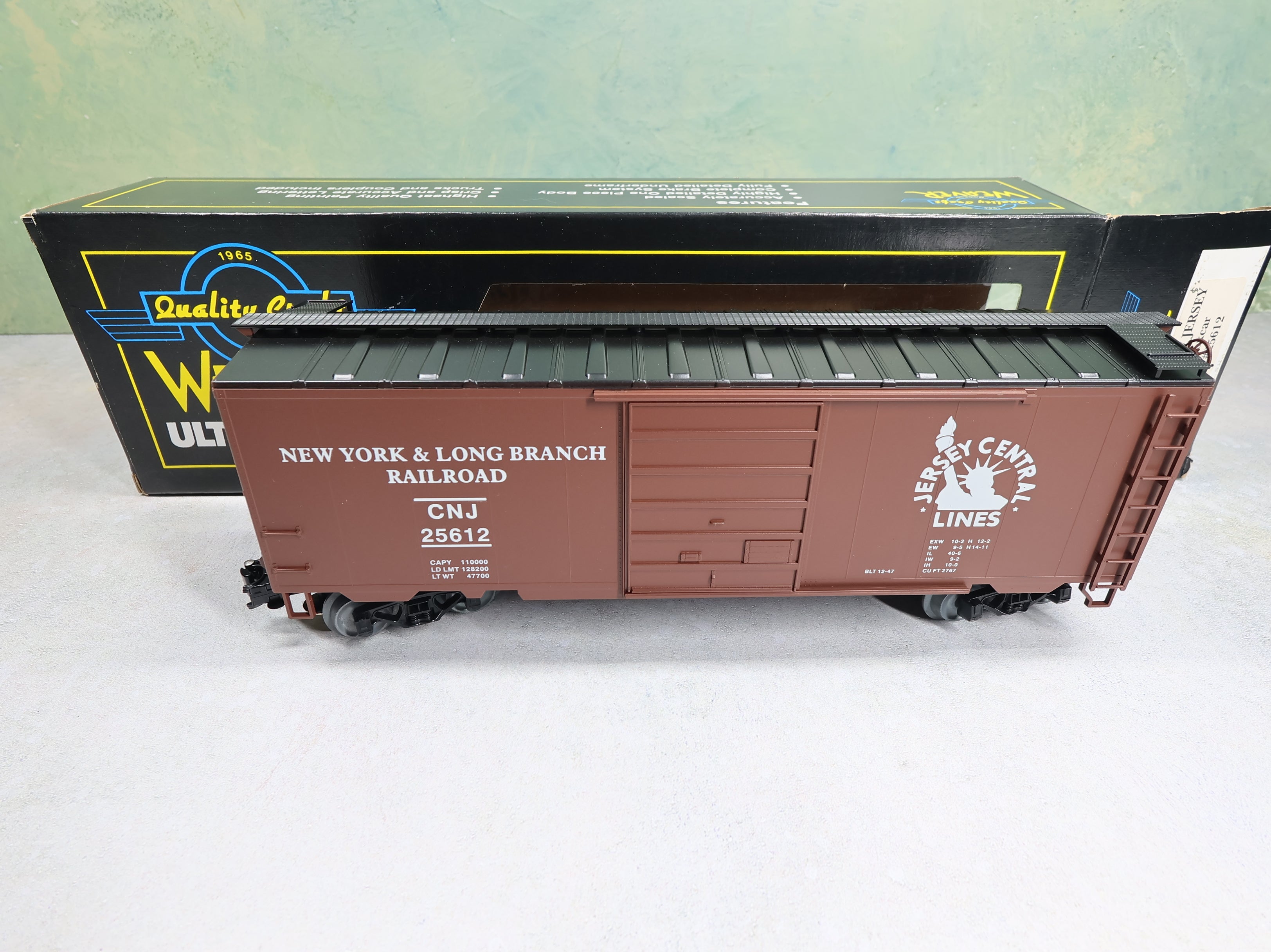 USED Weaver O 40' PS-1 Box Car Jersey Central CNJ #25612 New York & Long Branch