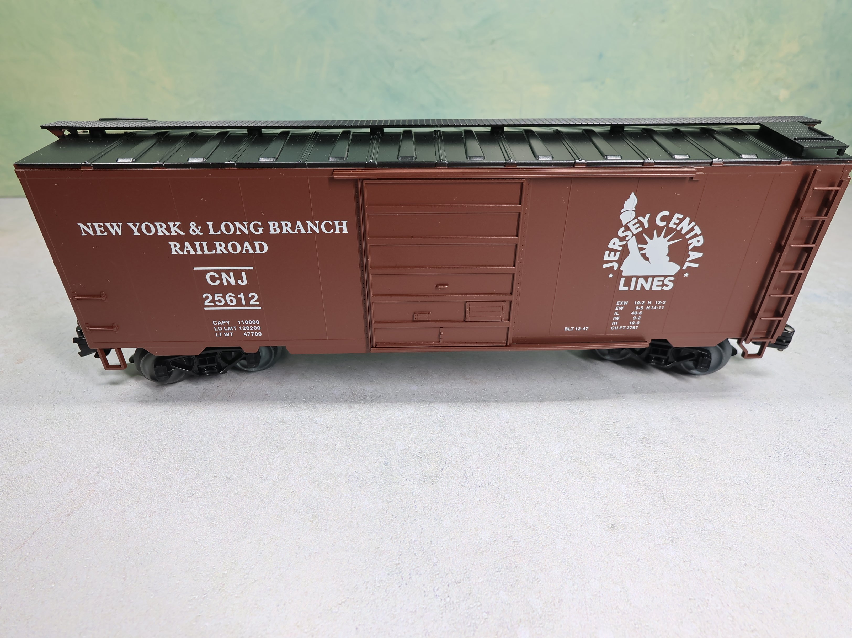 USED Weaver O 40' PS-1 Box Car Jersey Central CNJ #25612 New York & Long Branch