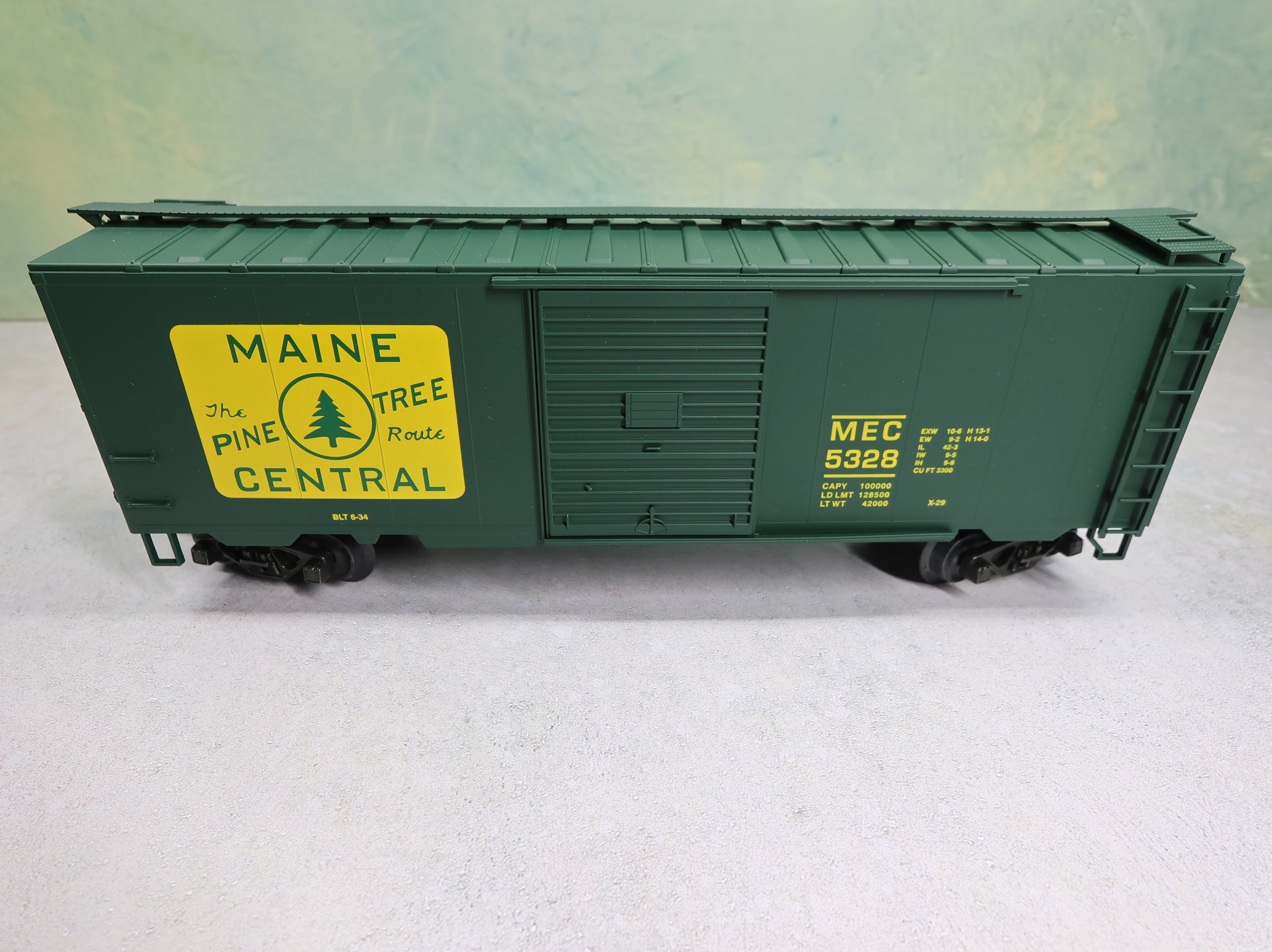 USED Weaver O 40' PS-1 Box Car Maine Central MEC #5328