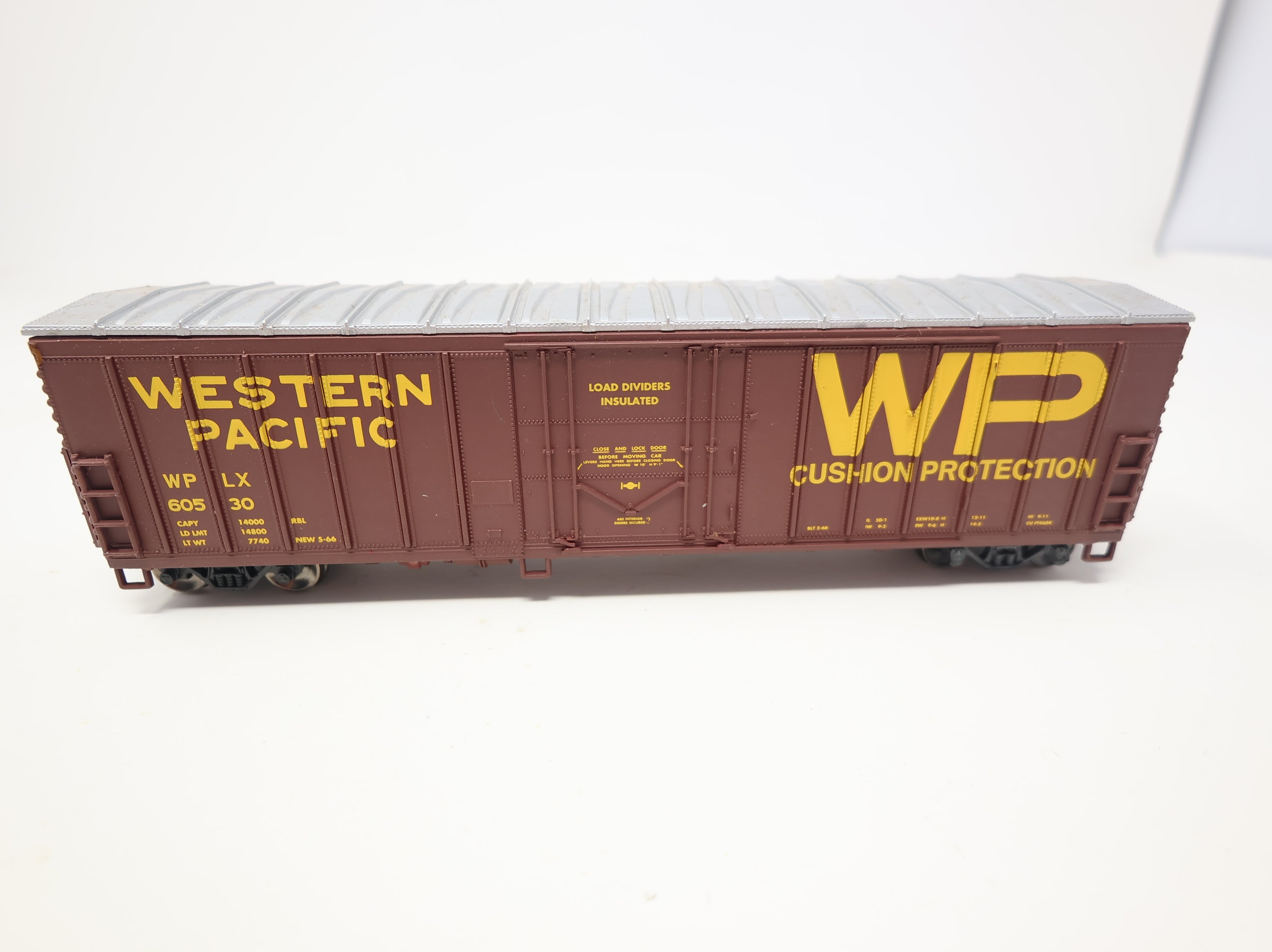 USED Walthers HO Scale 50' Box Car Western Pacific WP #60530