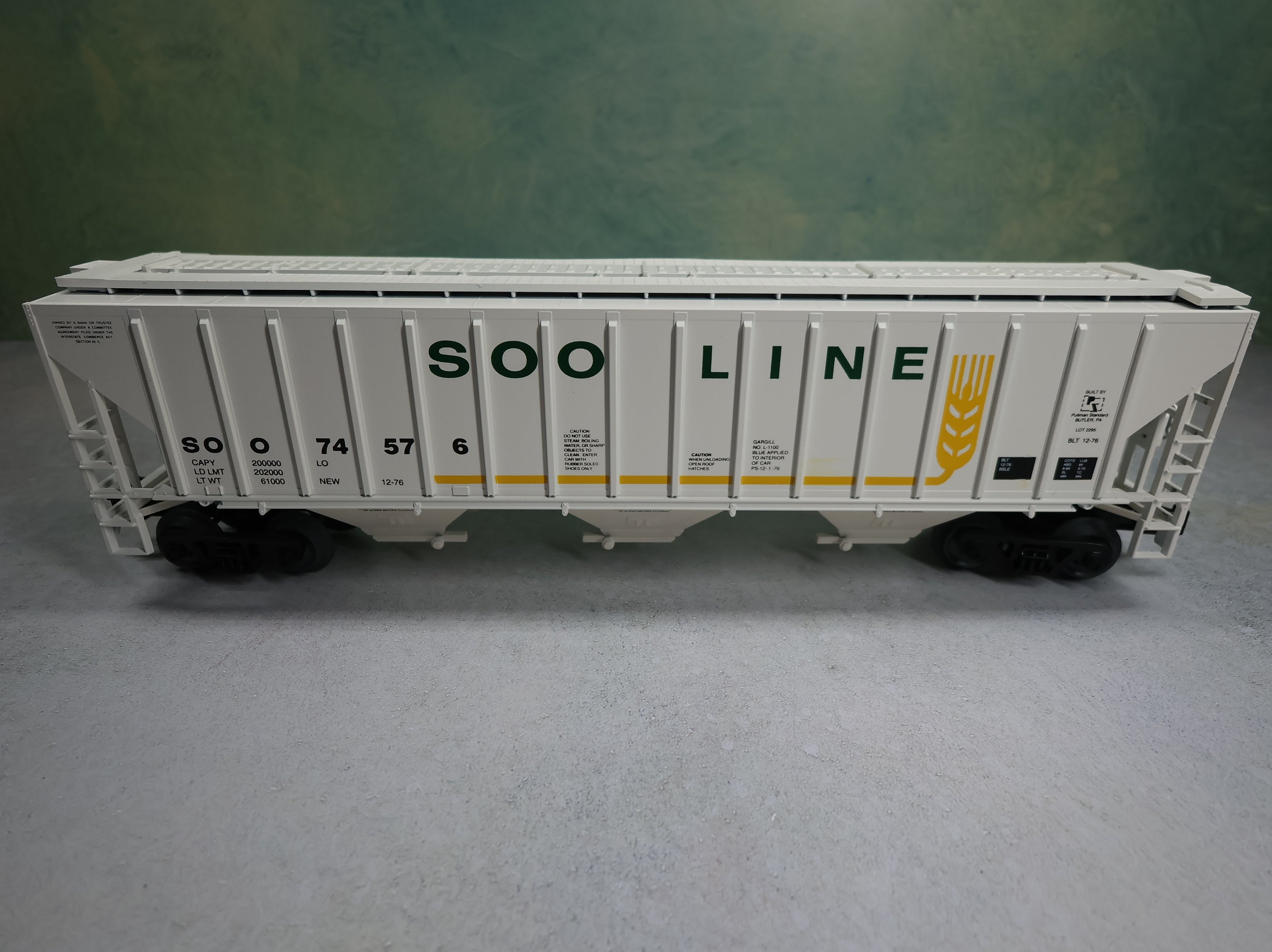 USED Weaver O PS-2 Covered Hopper SOO Line #74576