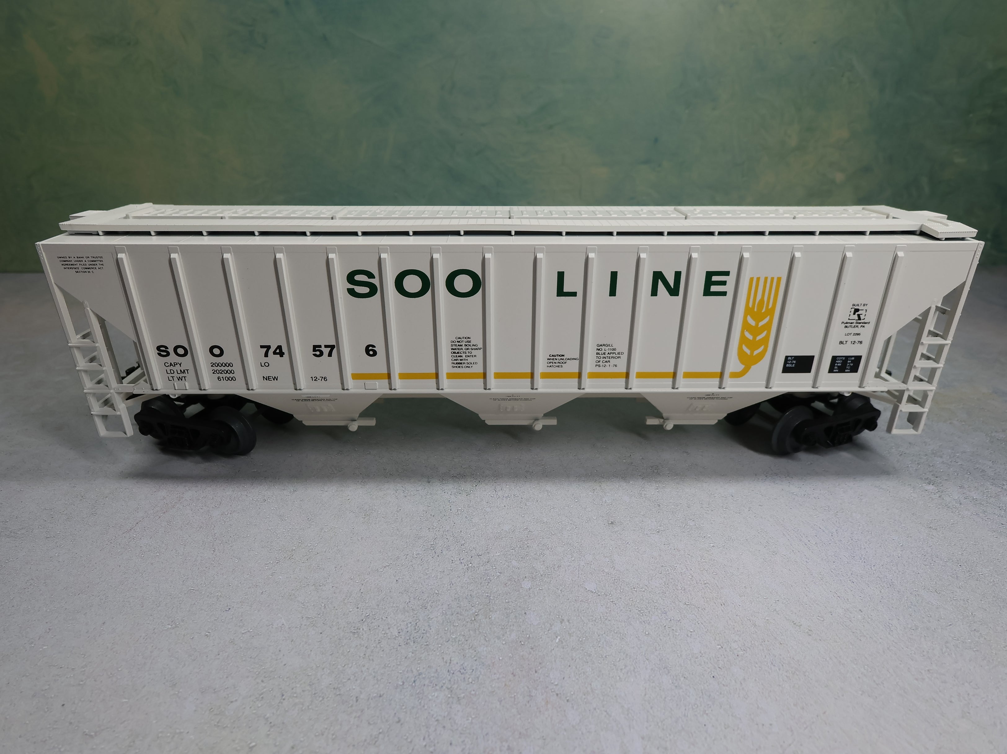 USED Weaver O PS-2 Covered Hopper SOO Line #74576