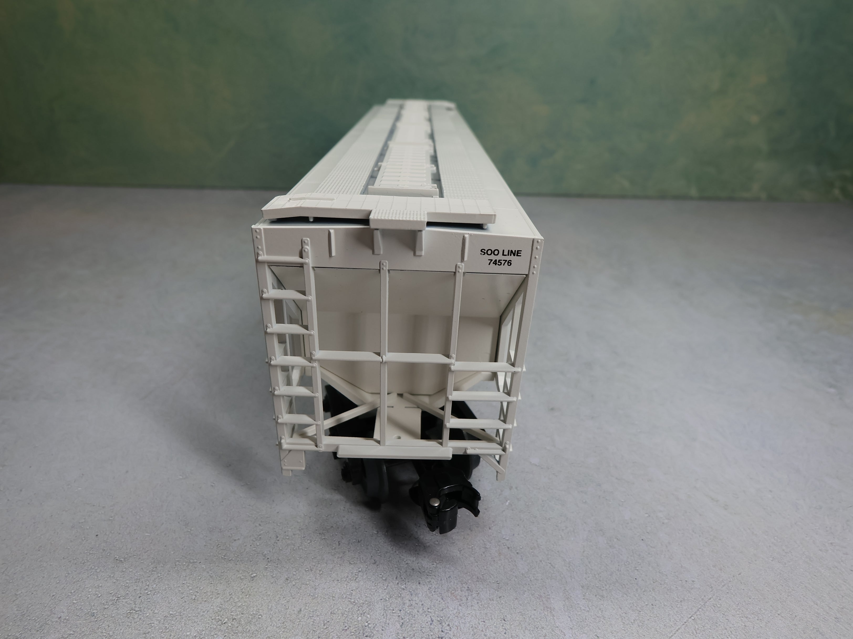 USED Weaver O PS-2 Covered Hopper SOO Line #74576