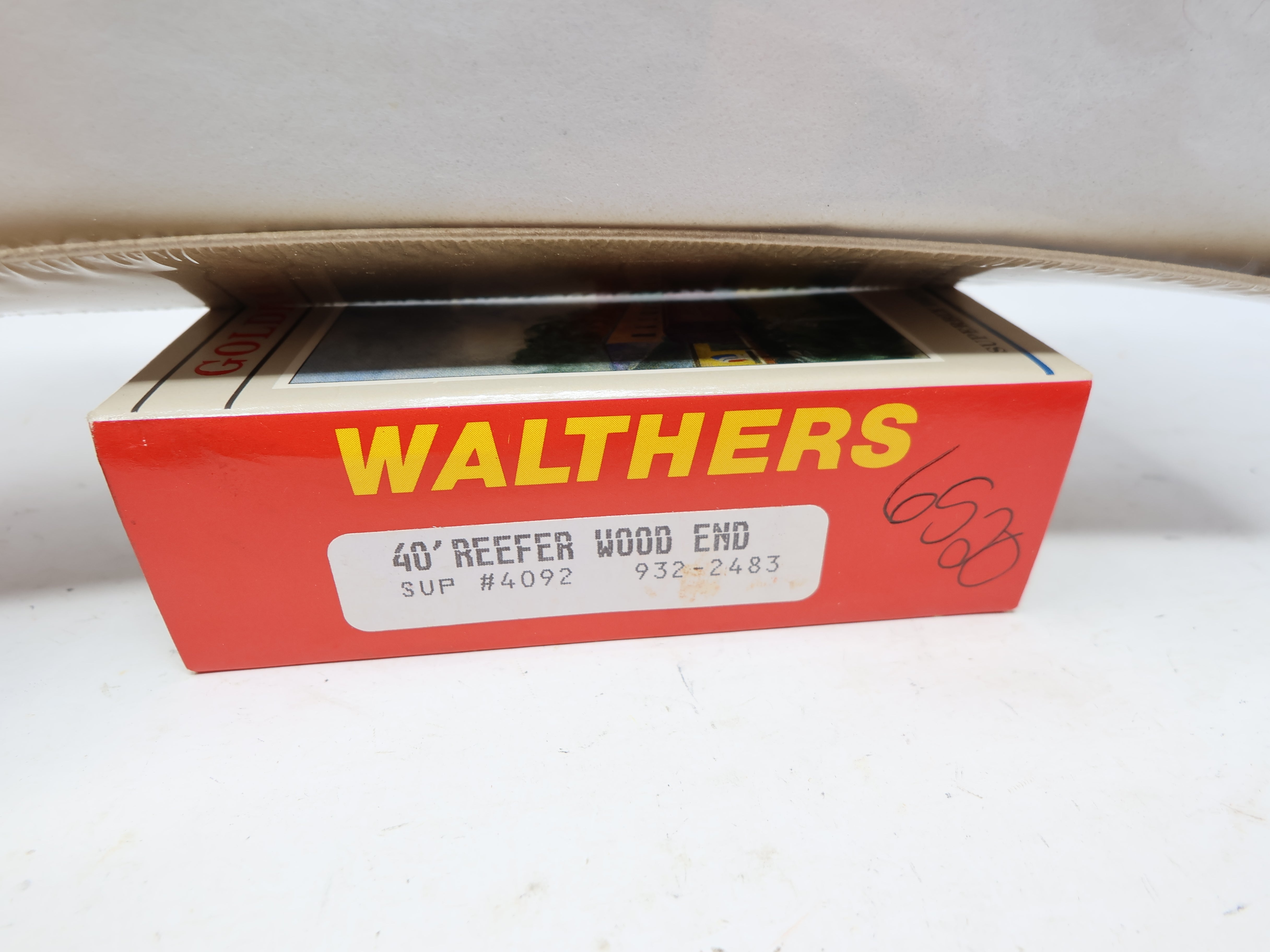 Walthers 932-2483 HO Scale, 40' Reefer Wood End Box Car, North American Despatch NADX #4092, Sealed (KIT)