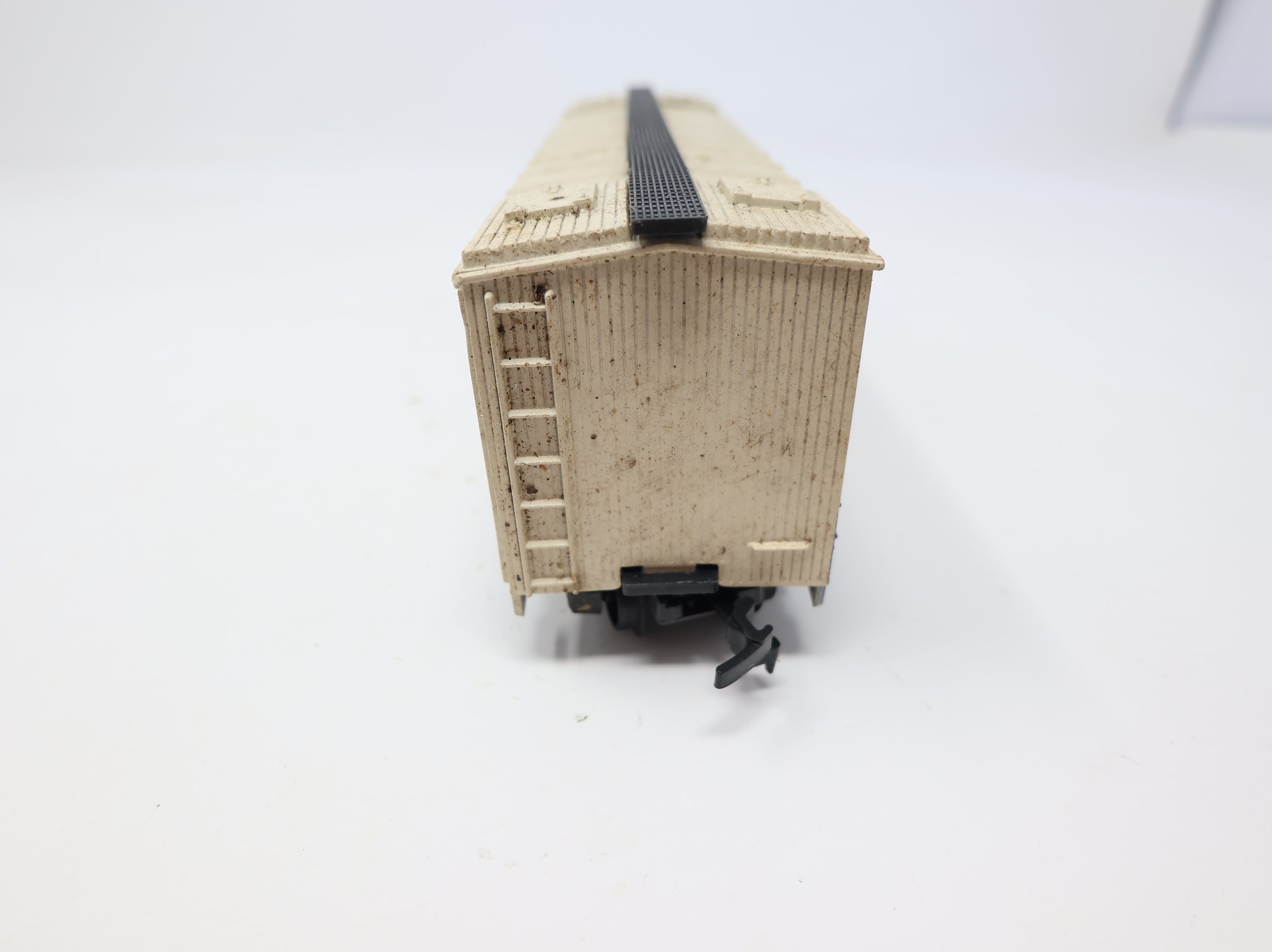 USED HO Scale Wooden Billboad Box Car Trident Gum