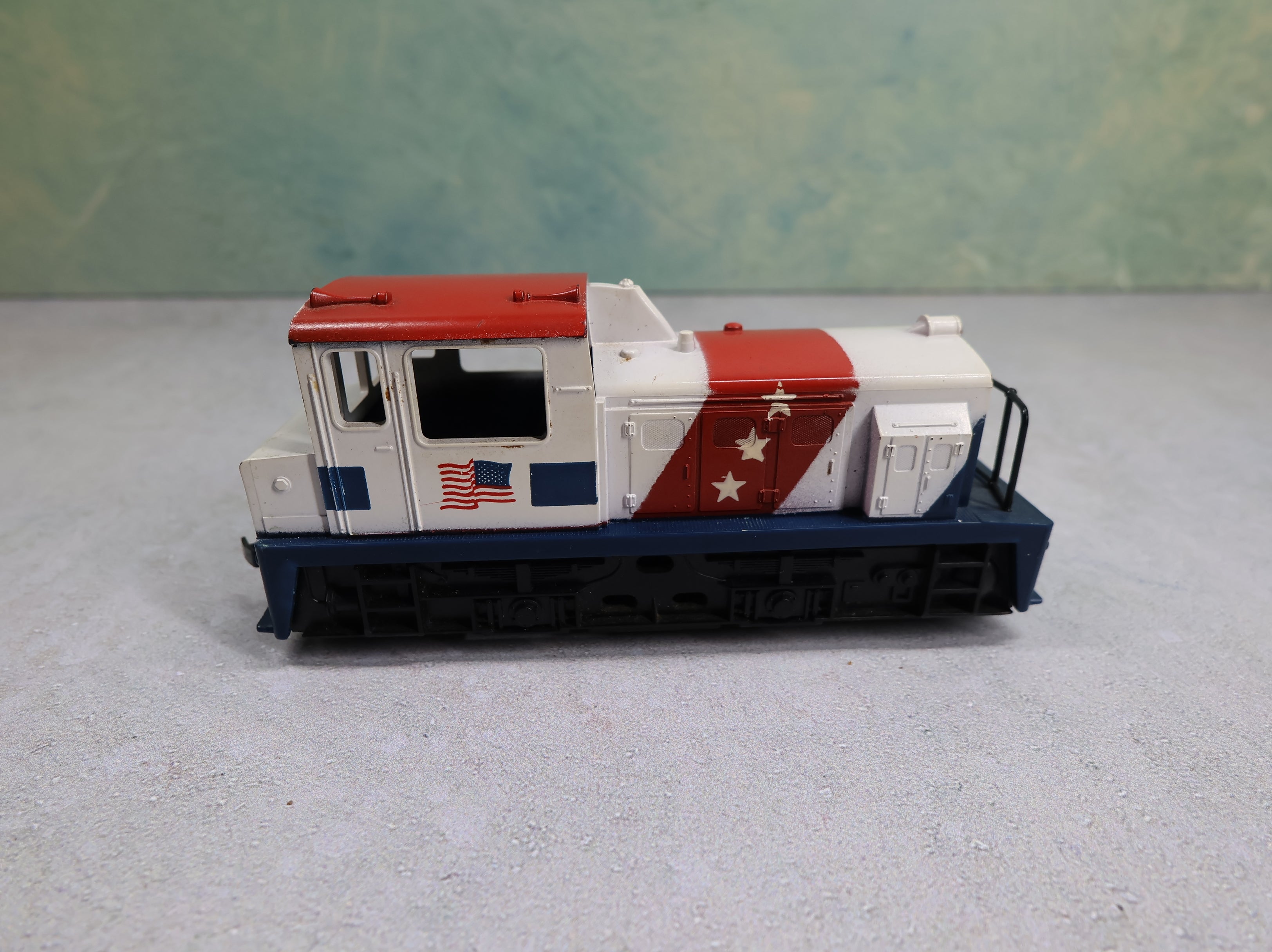 USED Lima HO Scale Diesel Switcher Locomotive Spirit of 76 DC