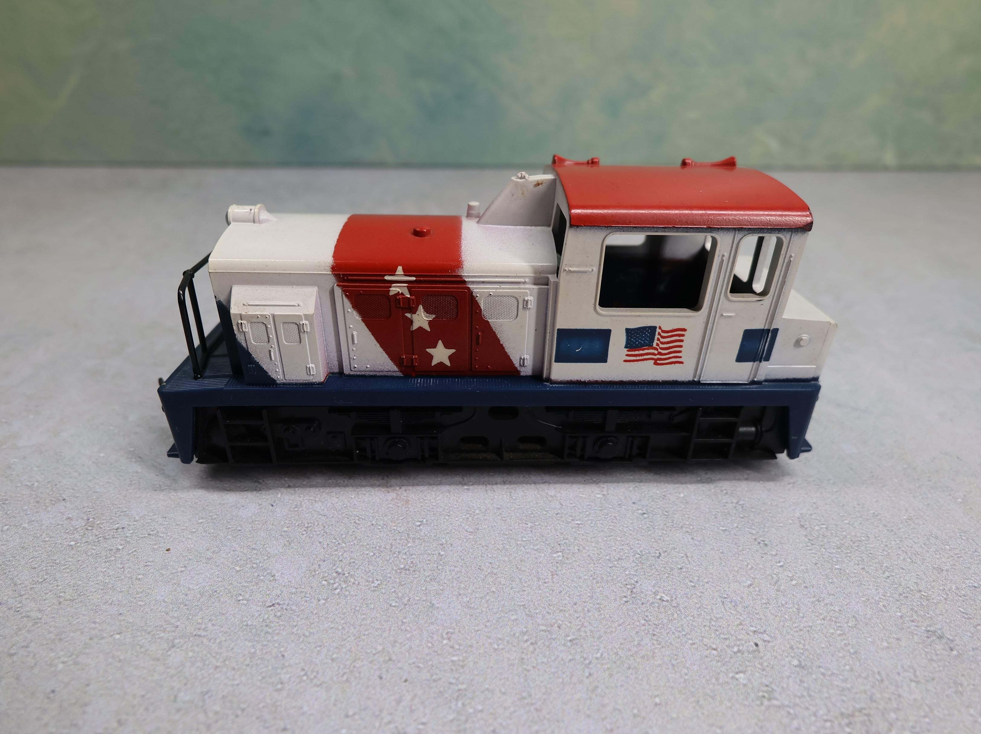 USED Lima HO Scale Diesel Switcher Locomotive Spirit of 76 DC