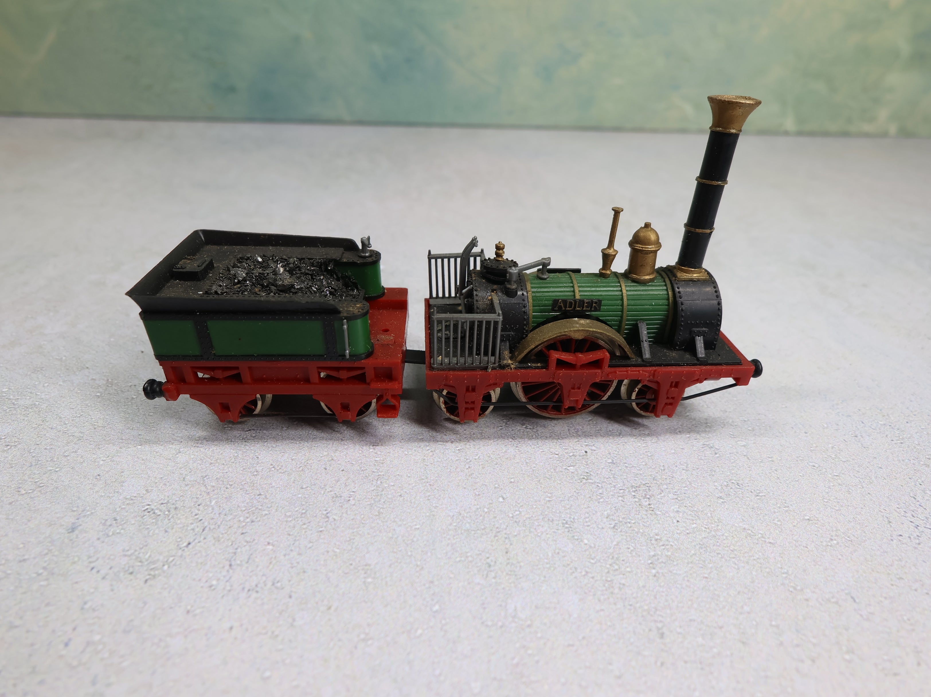 USED TRIX 1200 HO Scale Der Adler Steam Locomotive w/ 3 Coaches DC