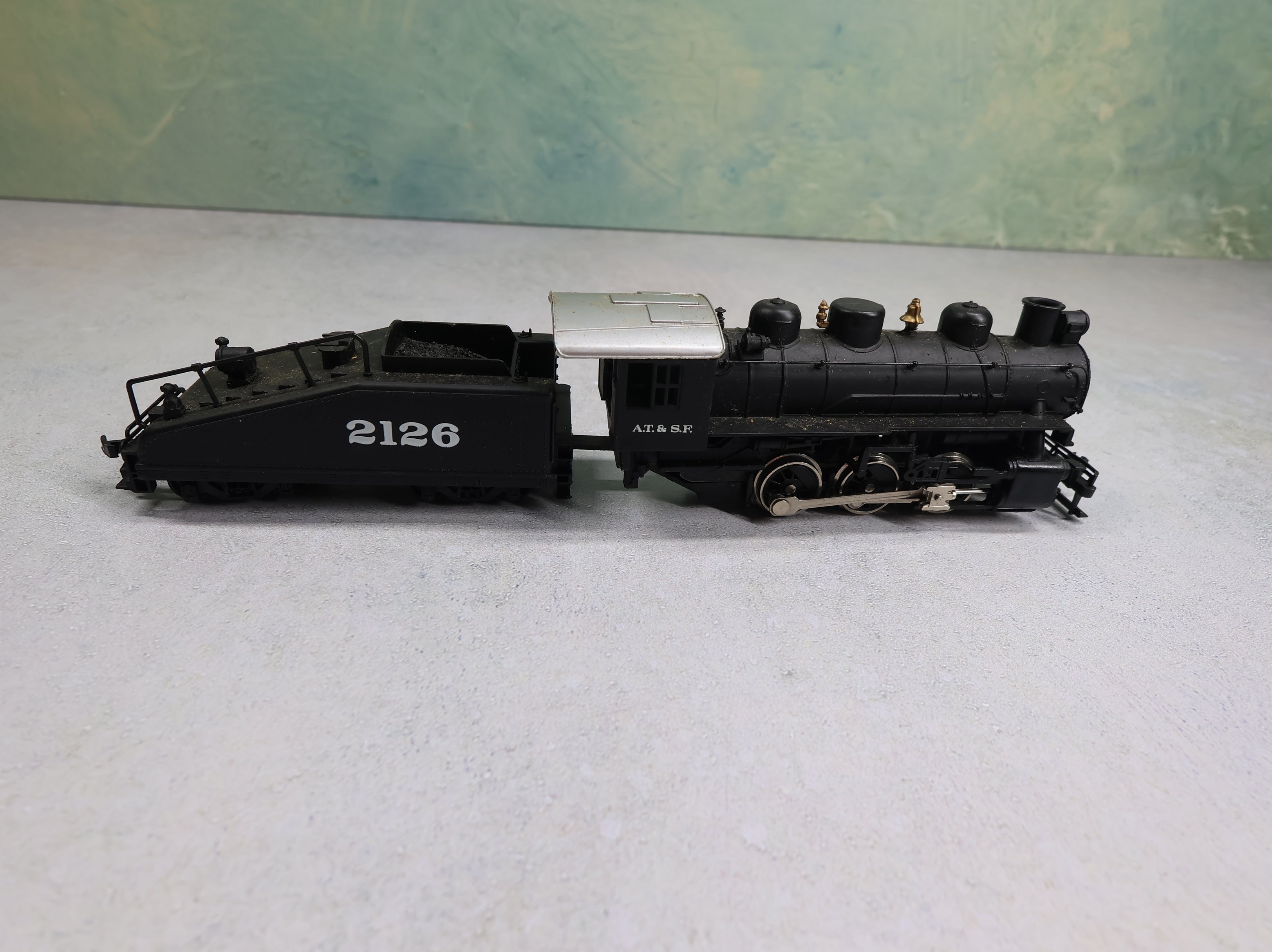 USED Bachmann HO Scale USRA 0-6-0 Steam Locomotive Santa Fe ATSF #2126 DC