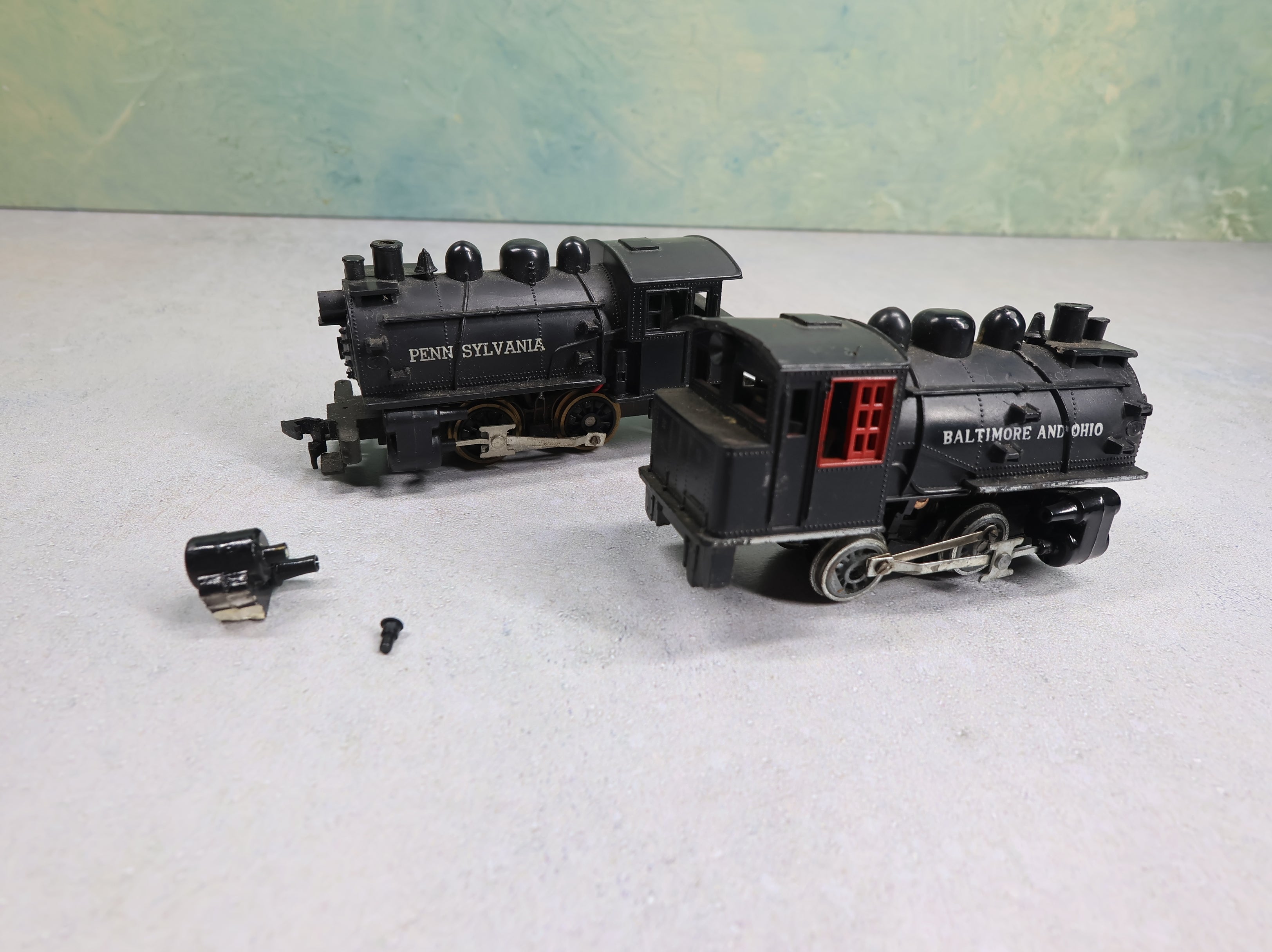 USED HO Scale Lot of Steam Switchers (2 pcs)