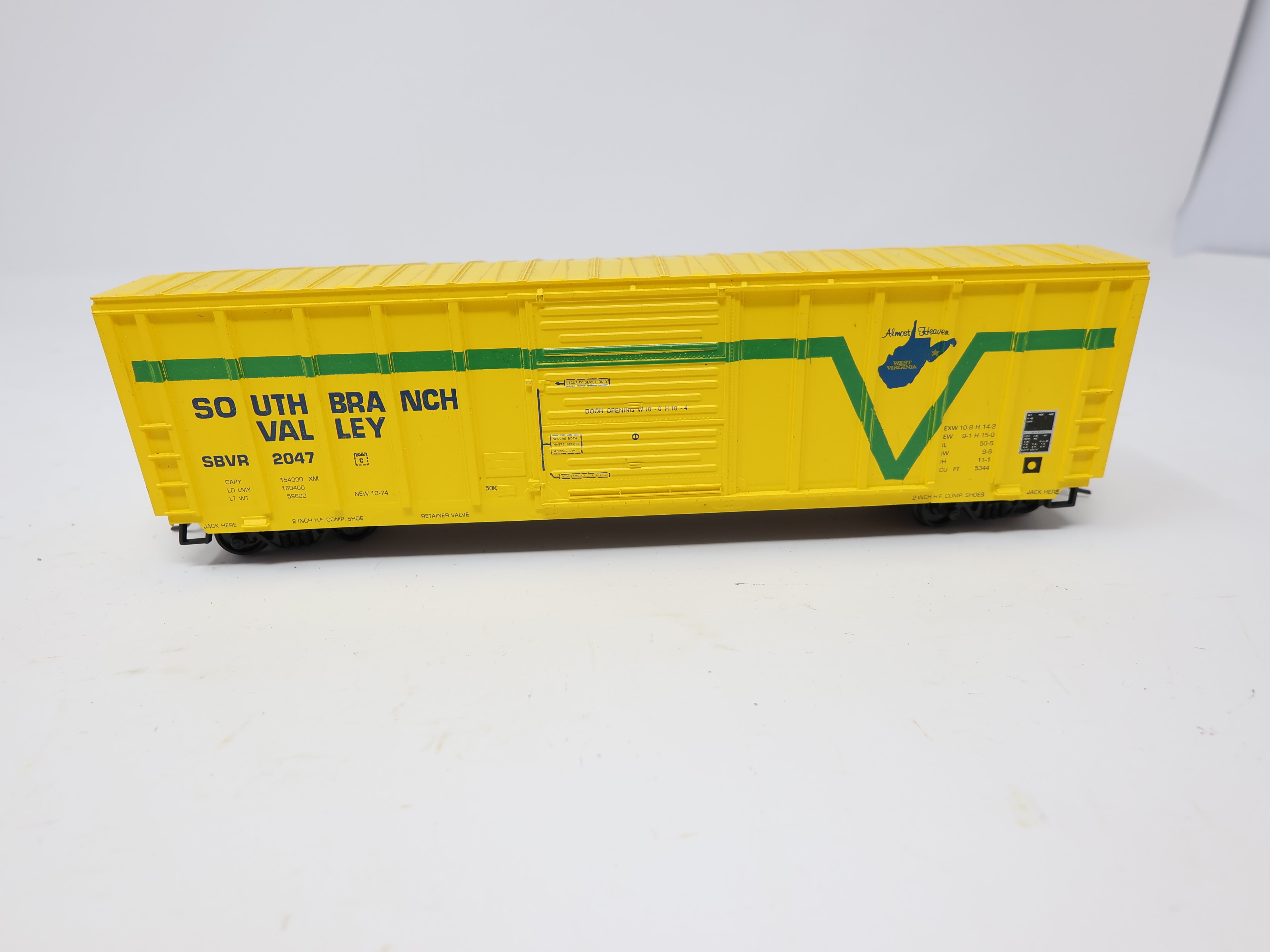 USED HO Scale, 50' Box Car, South Branch Valley SBVR #2047