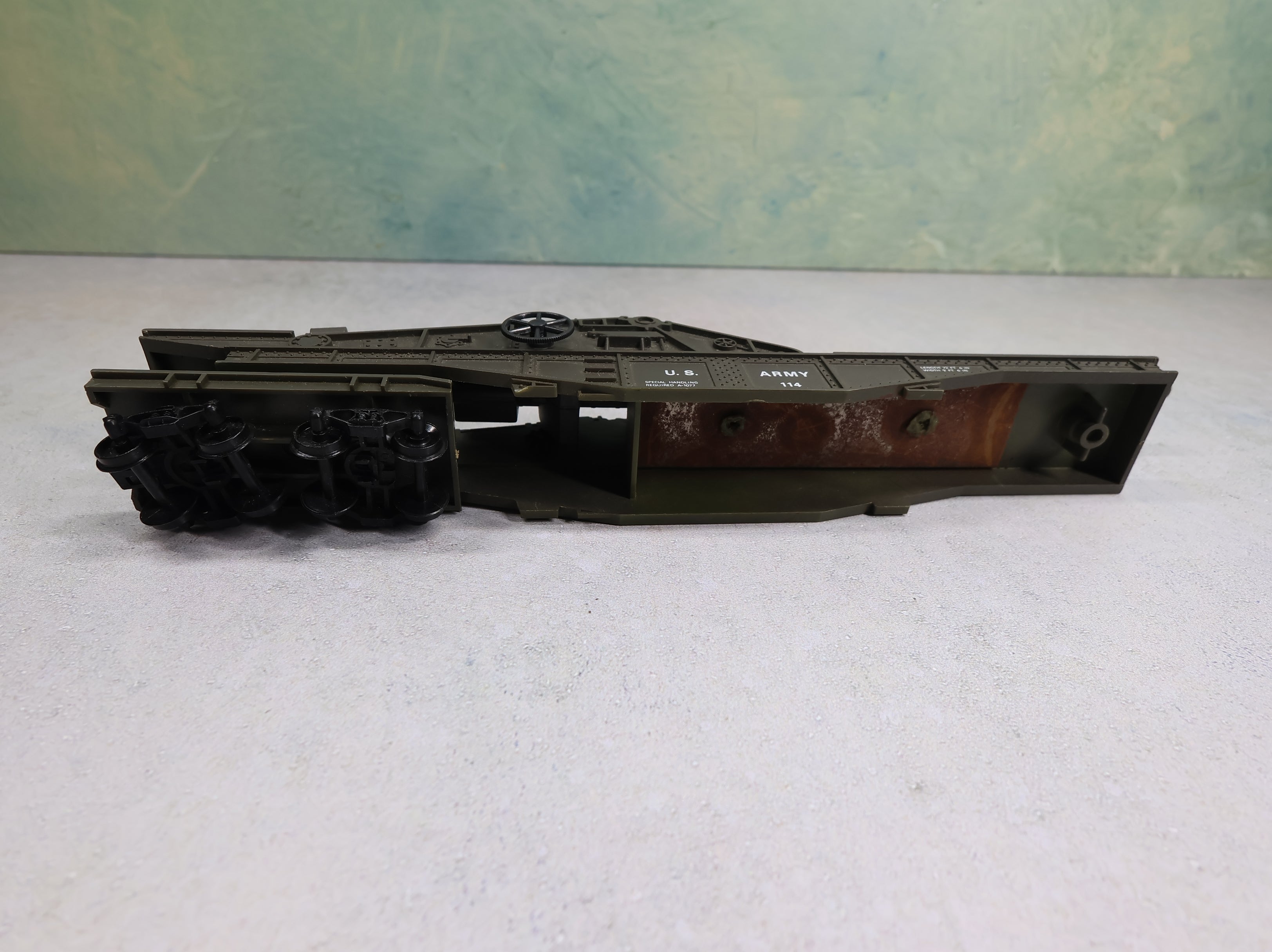 USED AHM HO Scale Railway Gun Car United States Army #114 Missing Parts