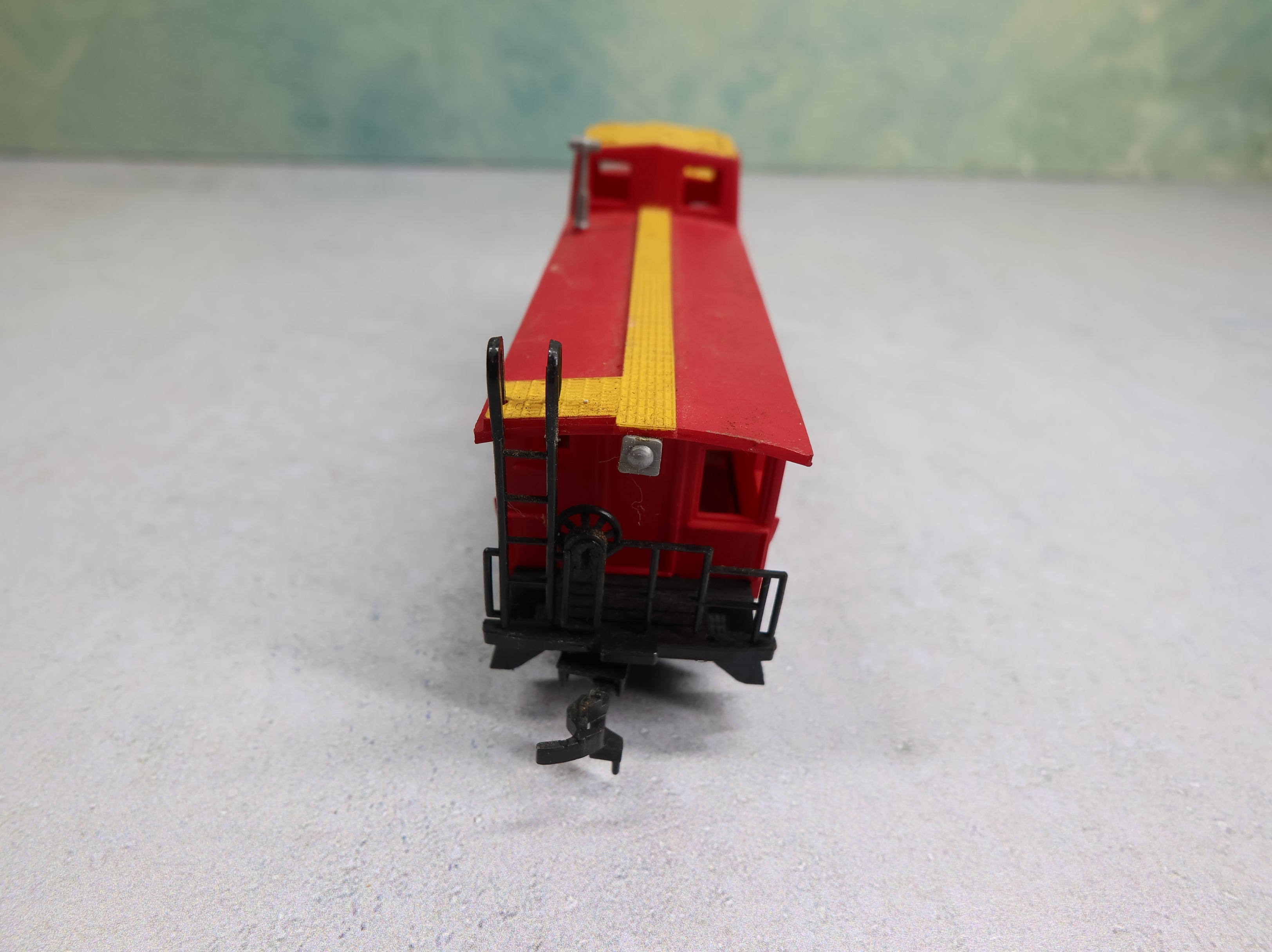 USED Bachmann HO Scale Caboose Santa Fe ATSF #3851