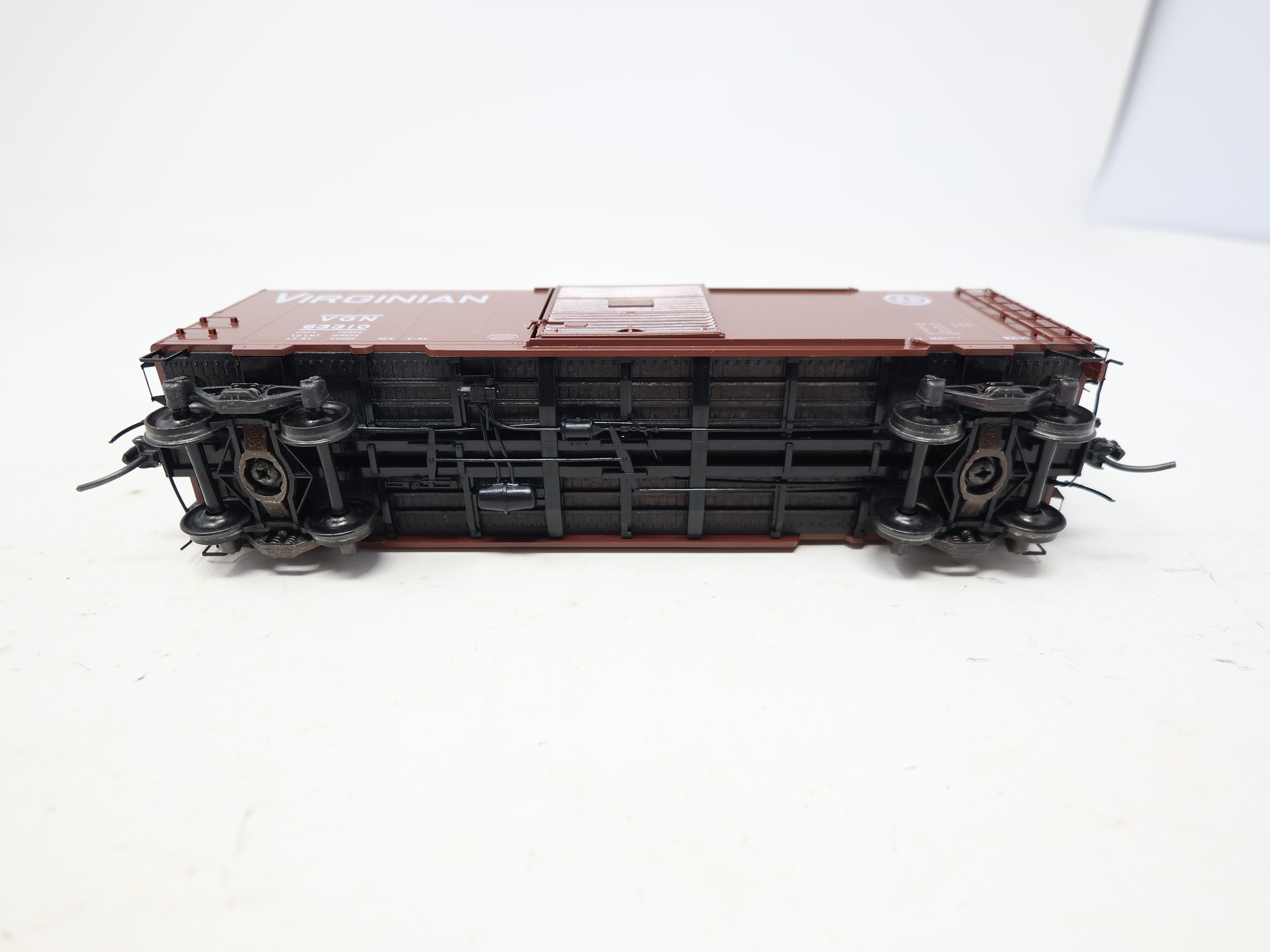 USED Kadee 5007 HO Scale, 40' PS-1 Box Car, Virginian VGN #63310