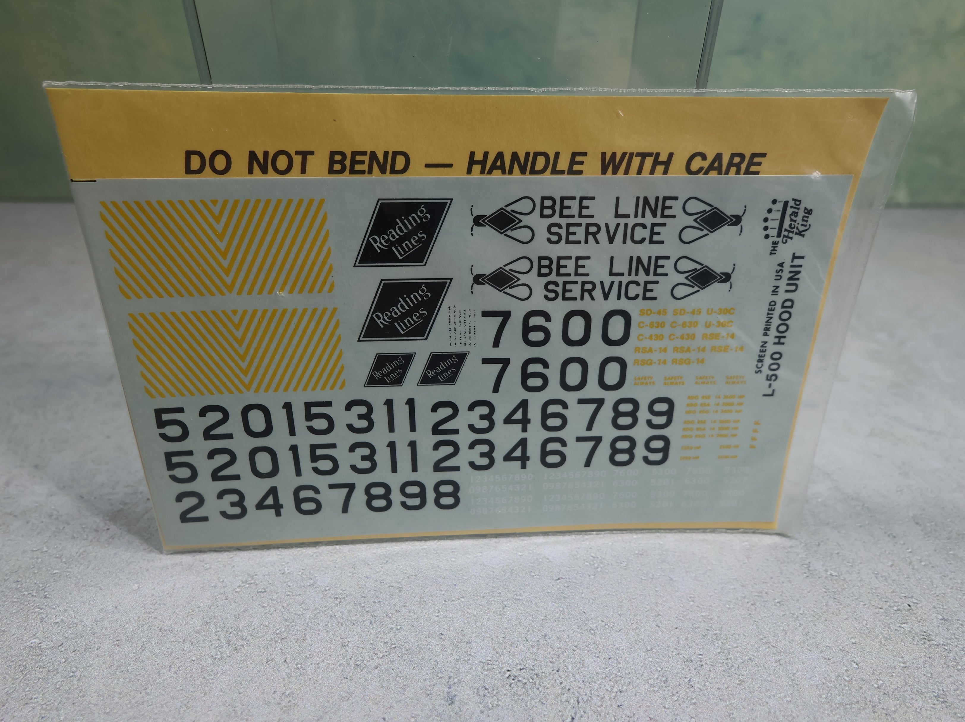 The Herald King L500 HO Scale Reading Bee Line Service Hood Unit Green & Yellow Diesel Decals