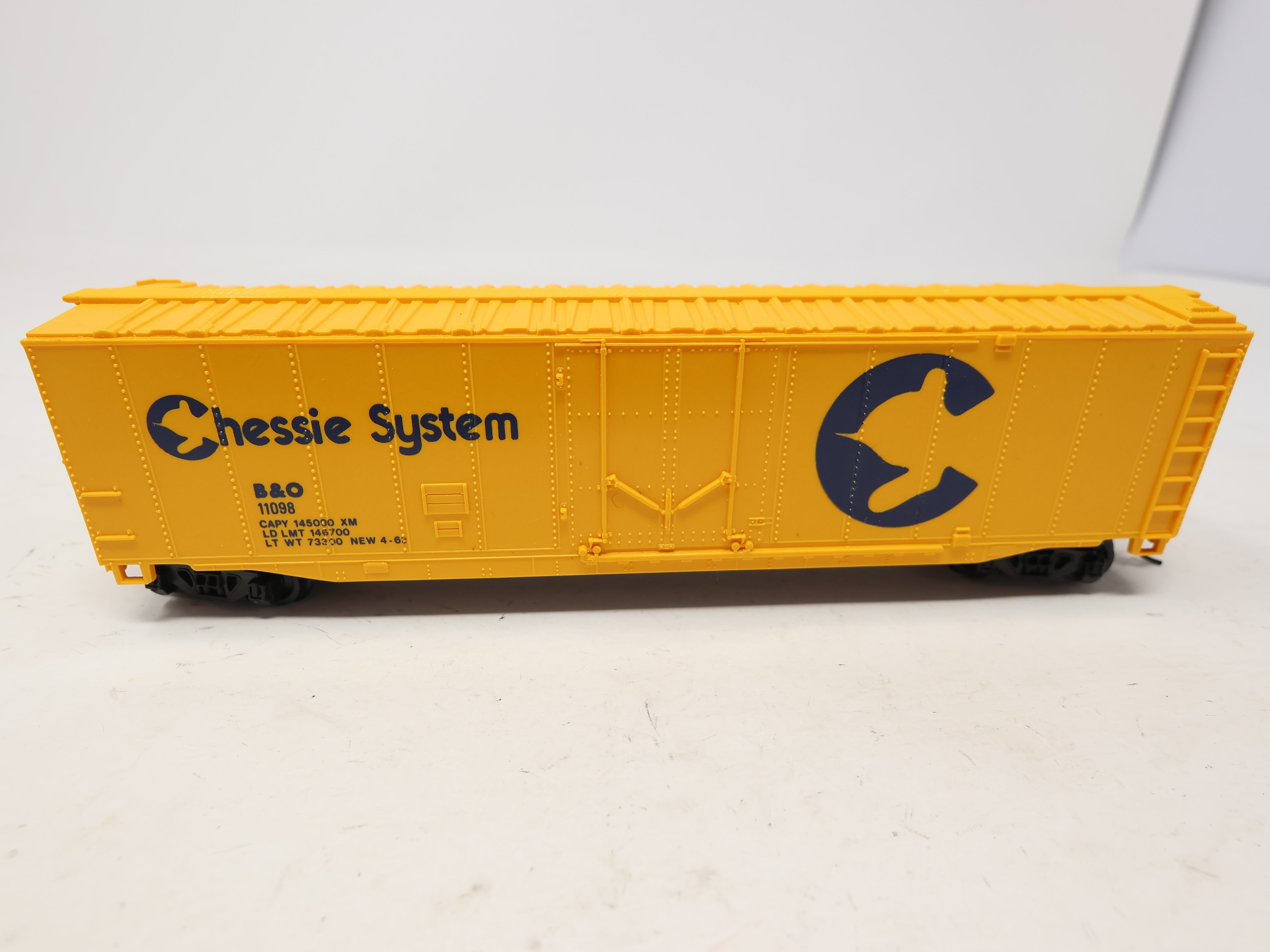 USED Bachmann HO Scale, 50' Box Car, Chessie System B&O #11098