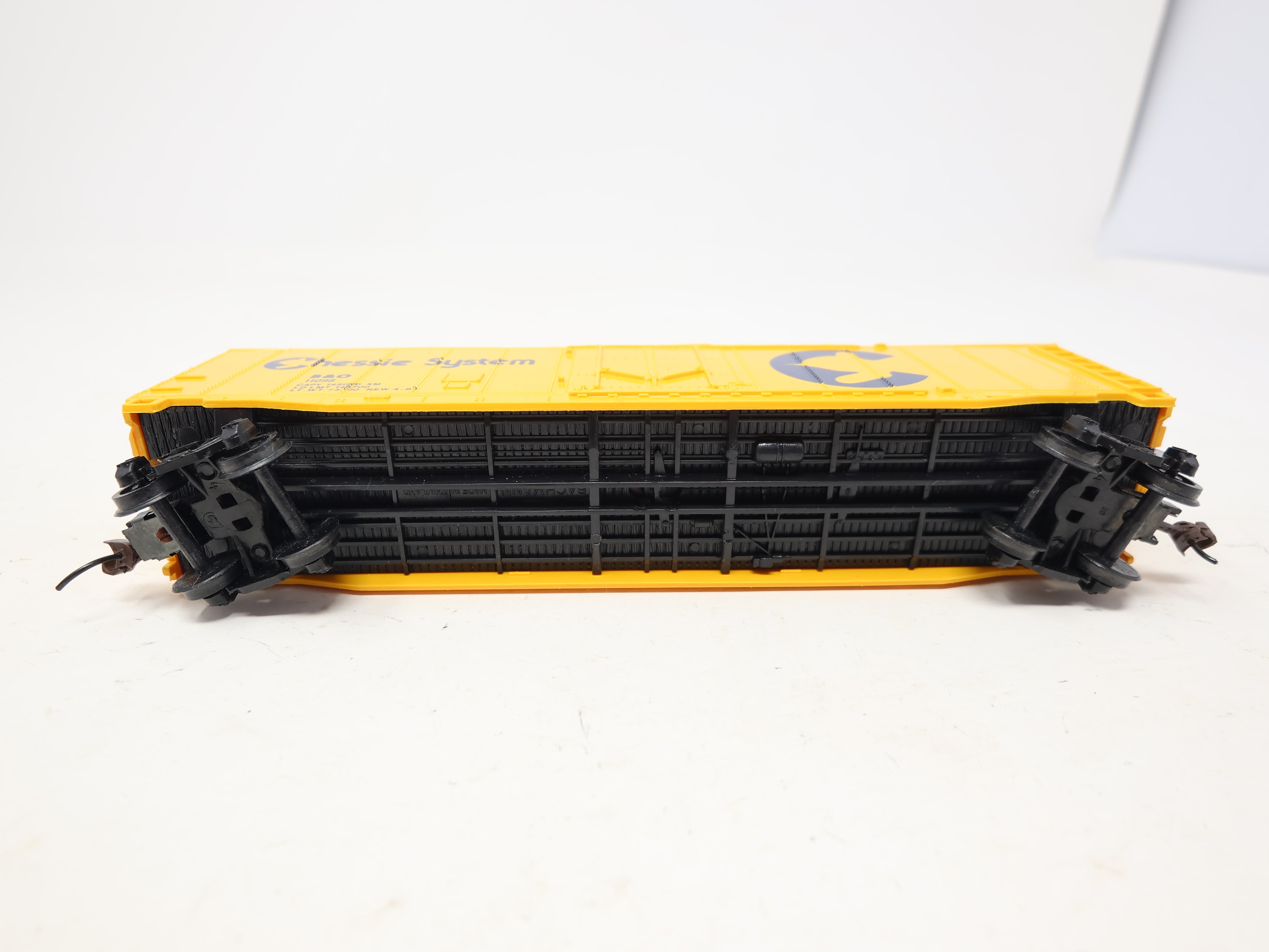 USED Bachmann HO Scale, 50' Box Car, Chessie System B&O #11098