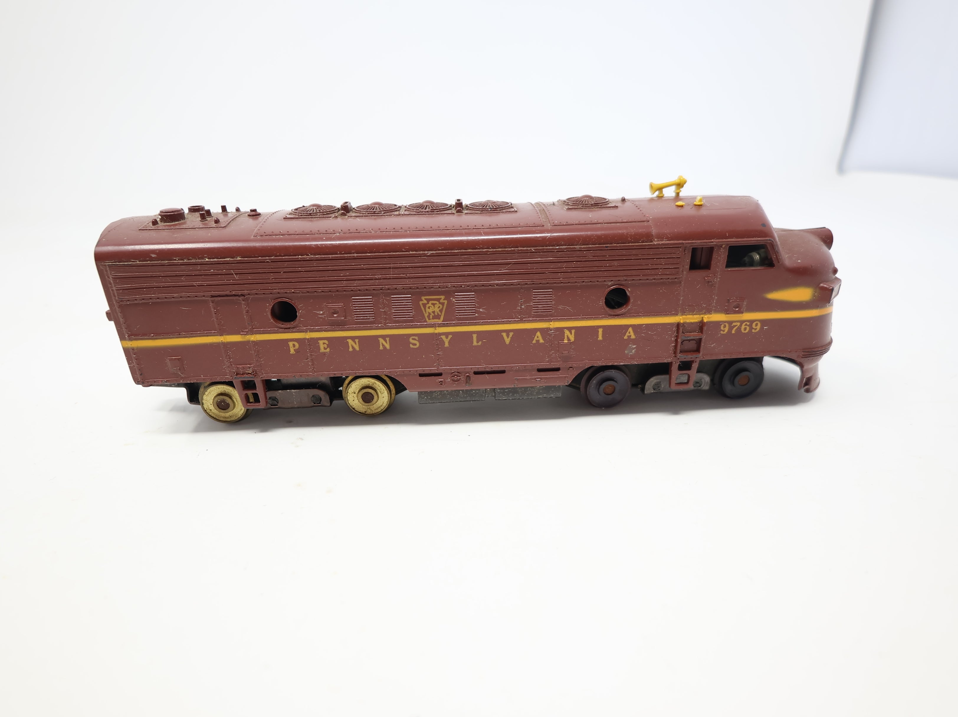 USED Tyco HO Scale F9A Diesel Locomotive Pennsylvania #9769 Parts/Repairs DC