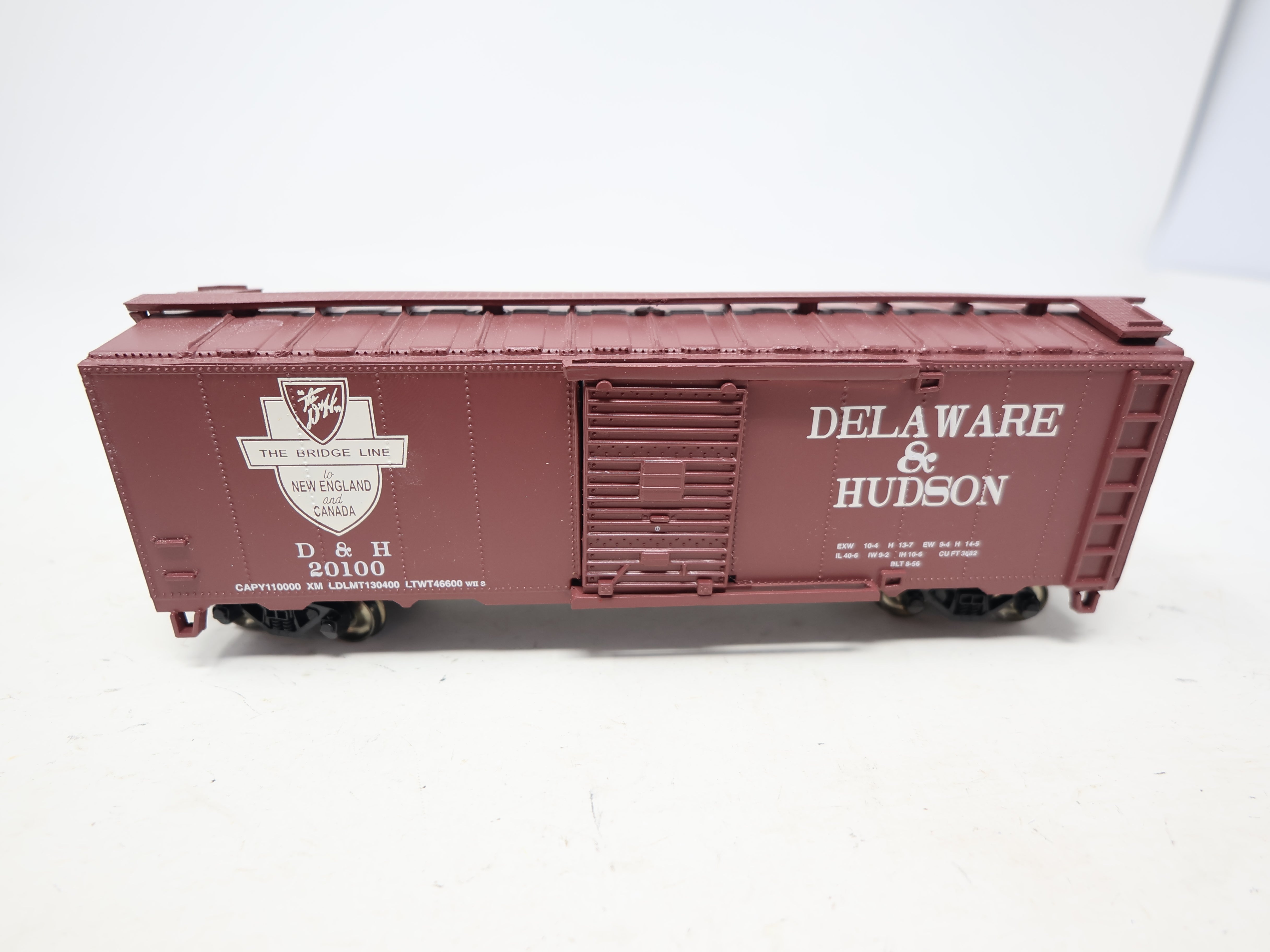 USED Bachmann 17026 HO Scale, 40' Box Car, Delaware and Hudson D&H #20100