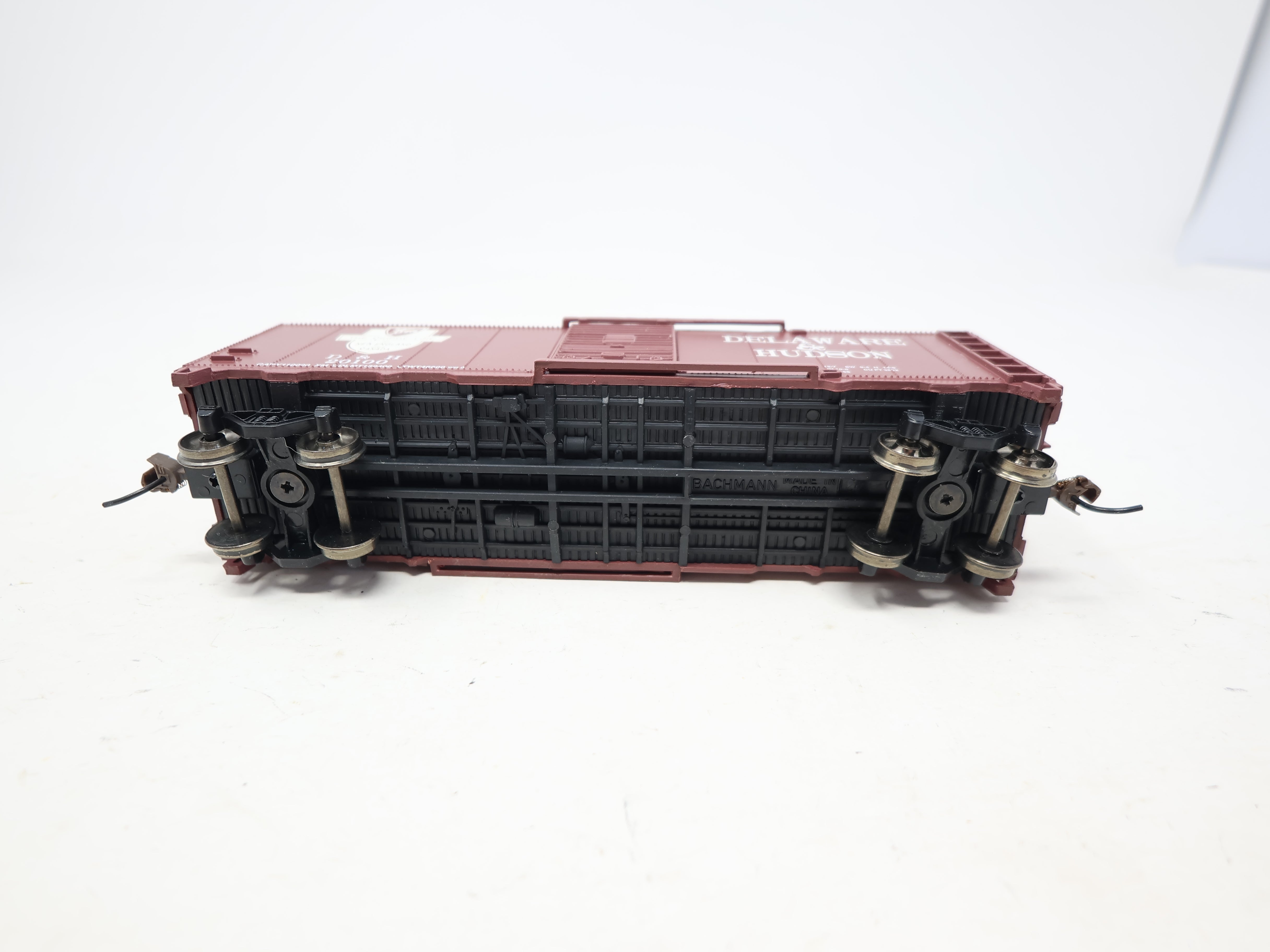 USED Bachmann 17026 HO Scale, 40' Box Car, Delaware and Hudson D&H #20100