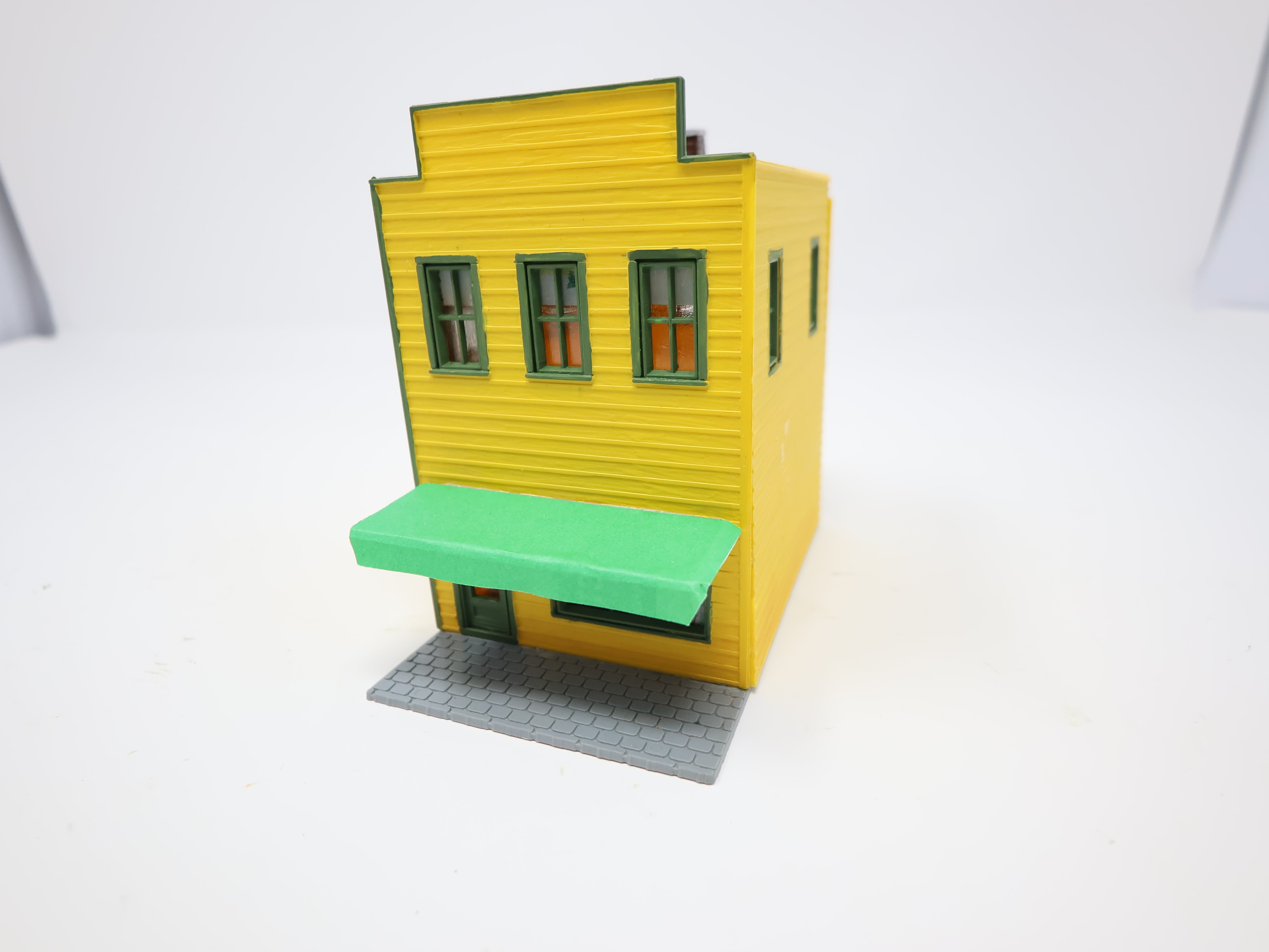 USED HO Scale, Small Store Front