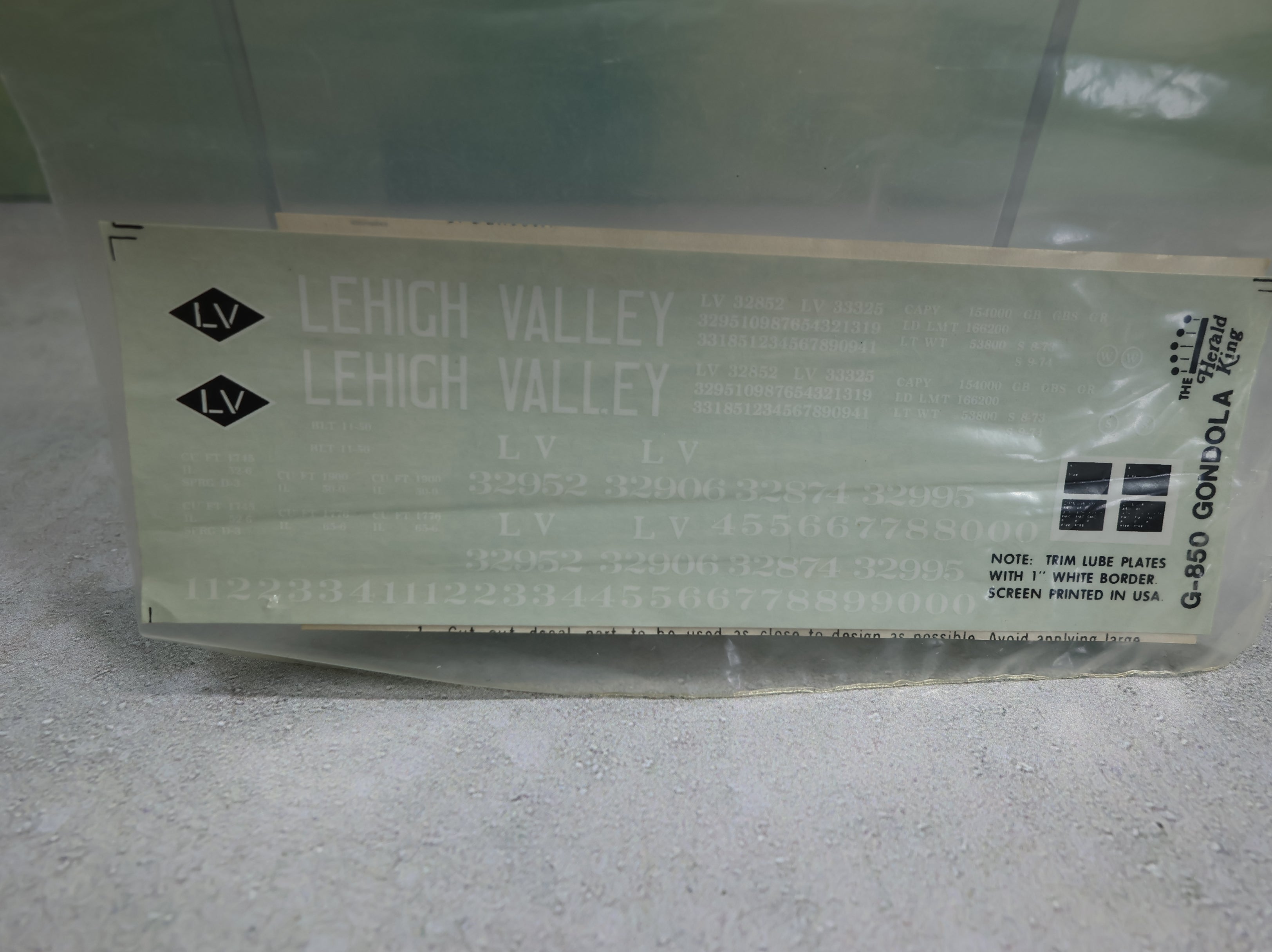 The Herald King G850 HO Scale Lehigh Valley Boxcar Red Gondola 1975 Decals