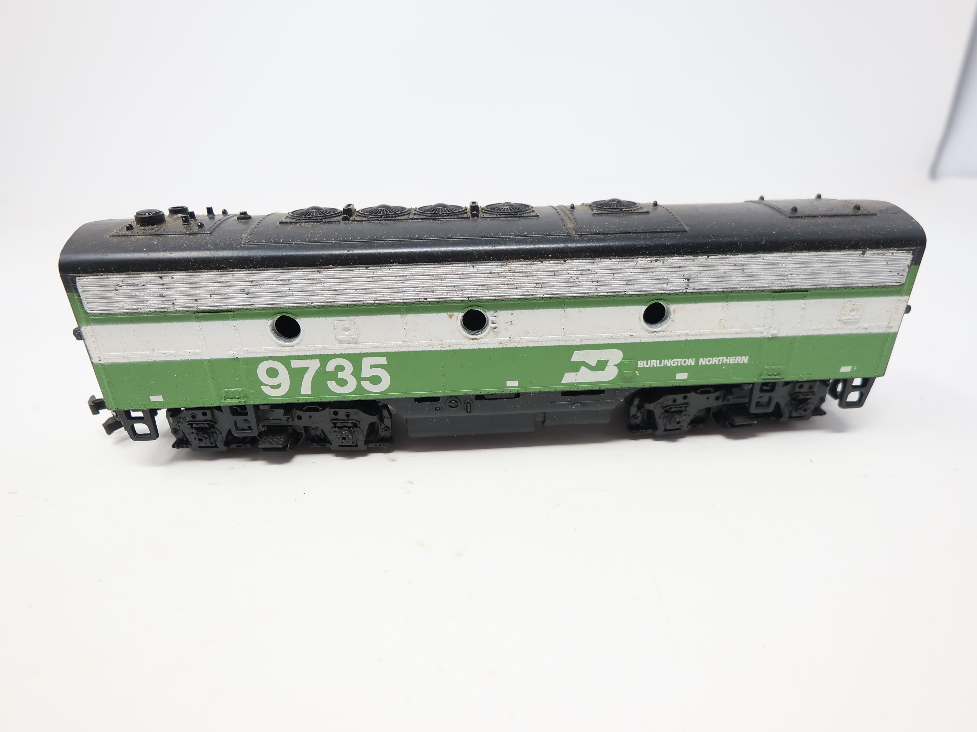 USED Athearn HO Scale F7B Diesel Locomotive Burlington Northern #9735 Unpowered