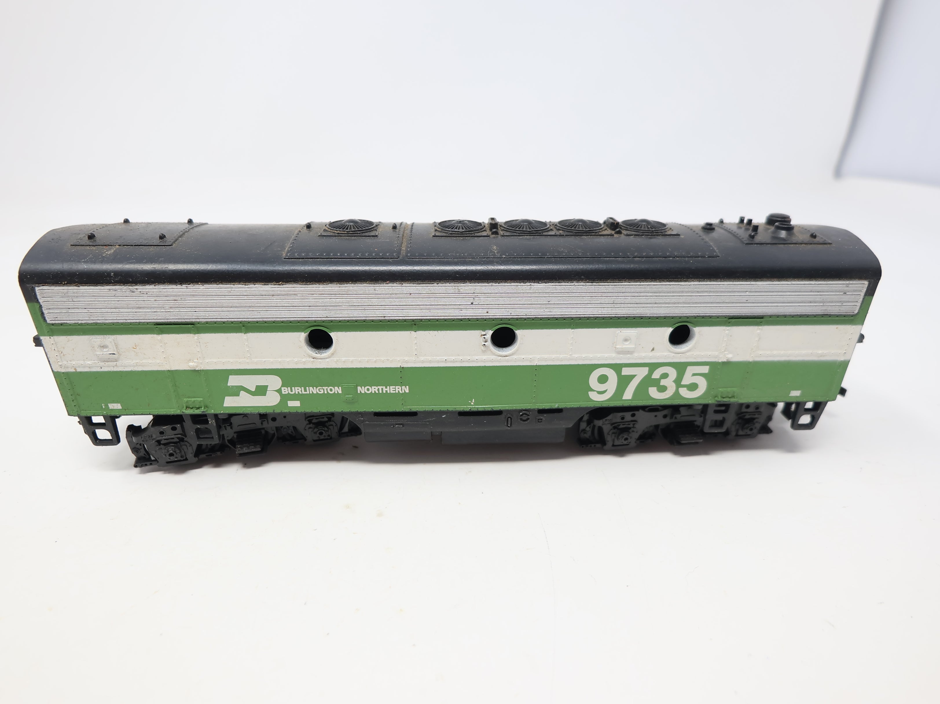 USED Athearn HO Scale F7B Diesel Locomotive Burlington Northern #9735 Unpowered