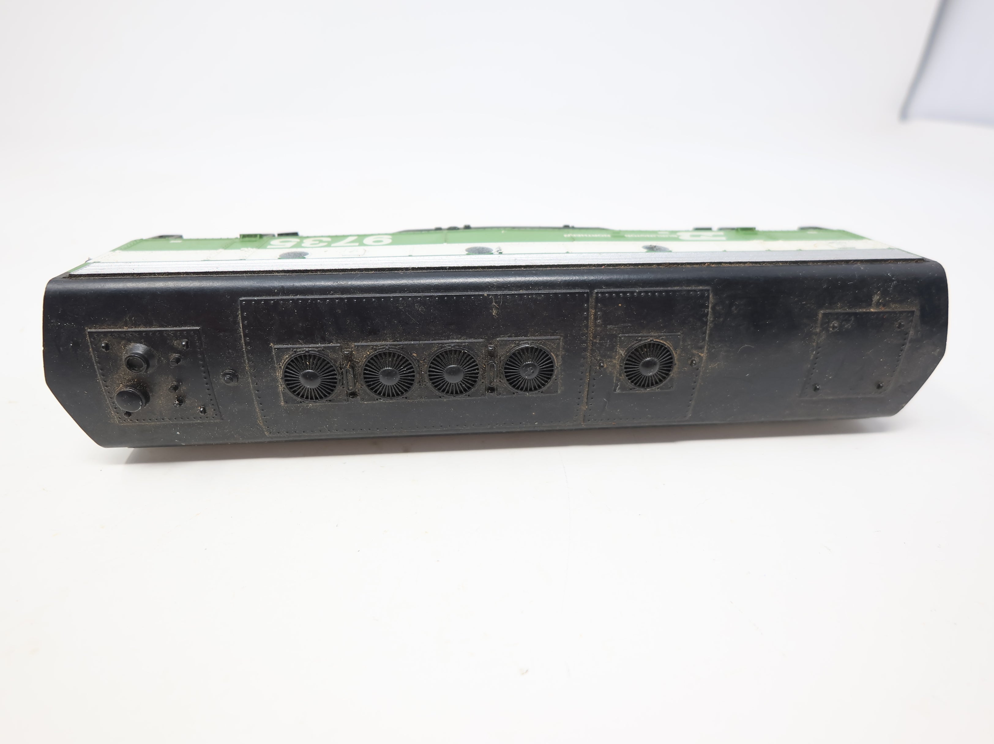 USED Athearn HO Scale F7B Diesel Locomotive Burlington Northern #9735 Unpowered