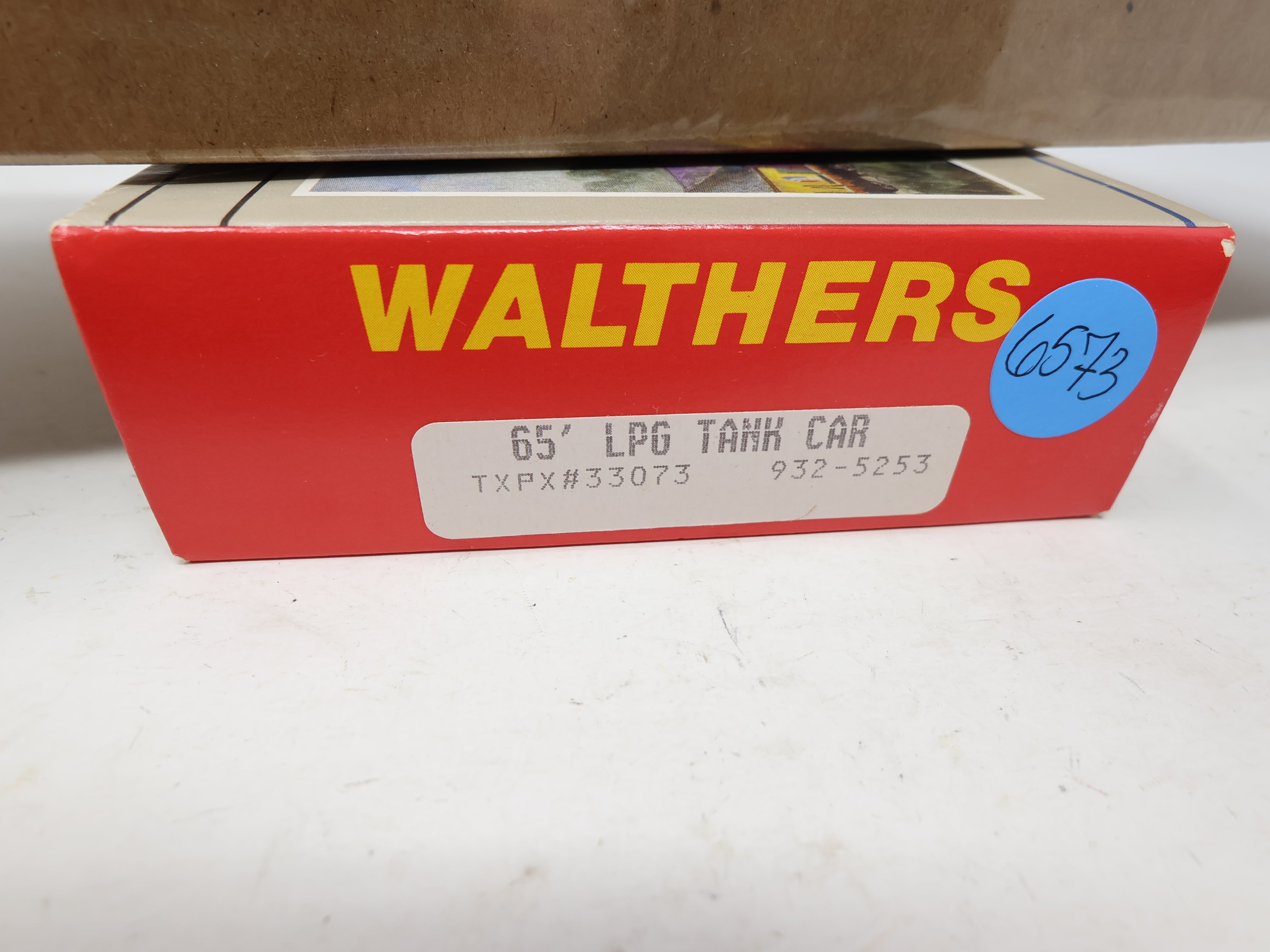 Walthers 932-5253 HO Scale, 65' LPG Tank Car, Sealed, TXPX #33073 (KIT)