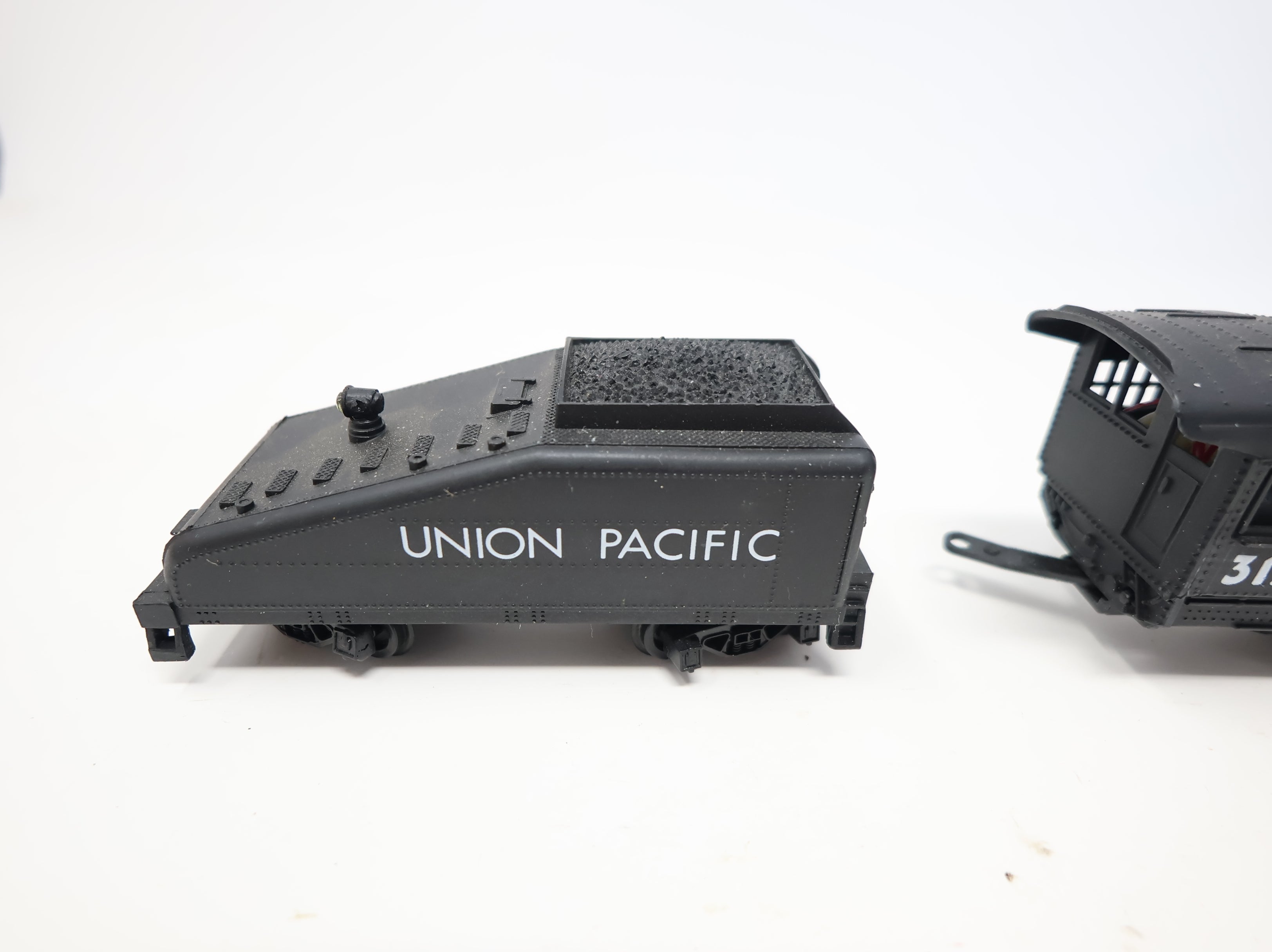 USED Life-Like HO Scale 0-4-0 Steam Locomotive Union Pacific #3179 Parts/Repairs DC