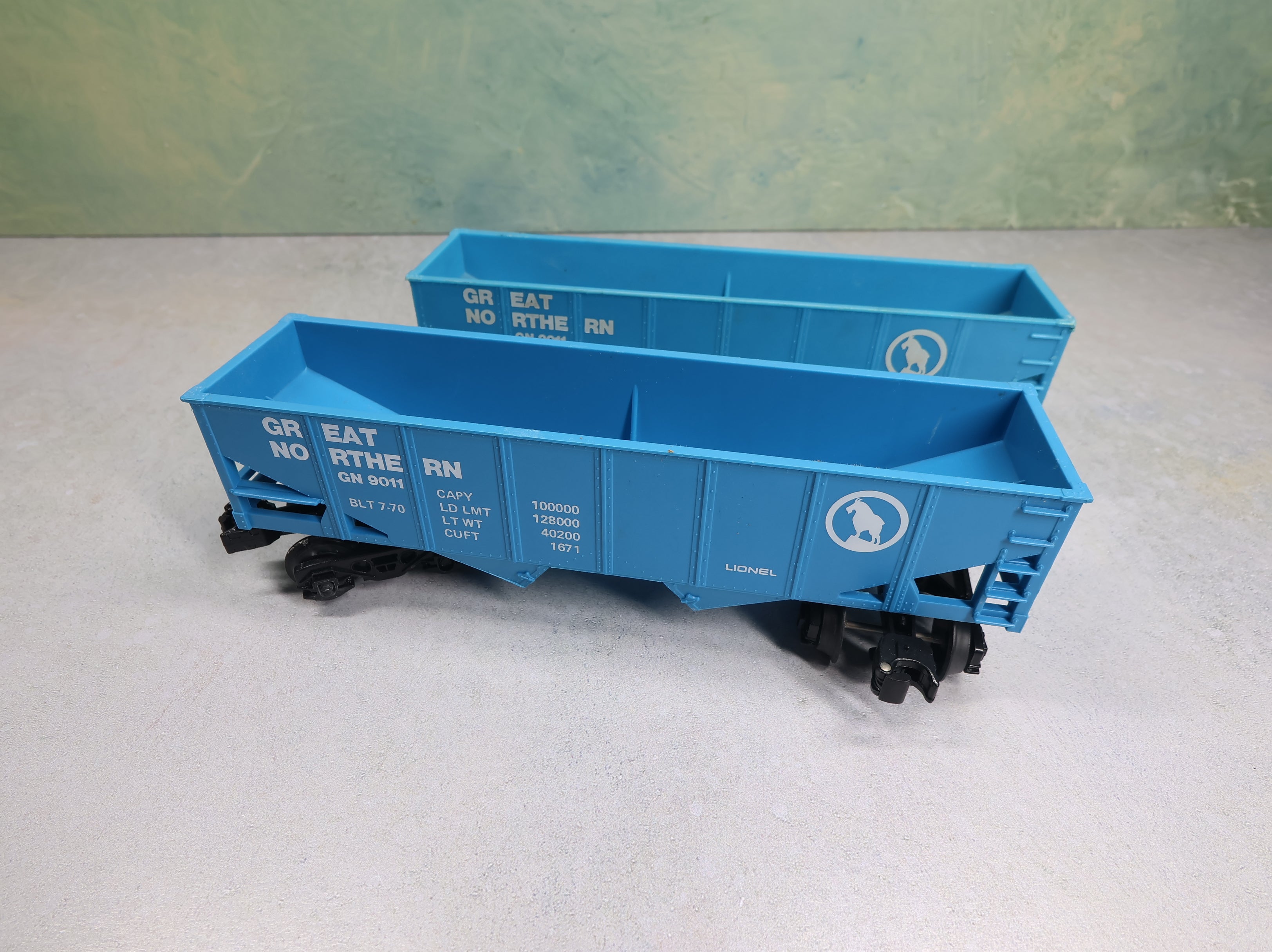 USED Lionel O 2 Bay Hopper Great Northern GN #9011 (2 pcs)