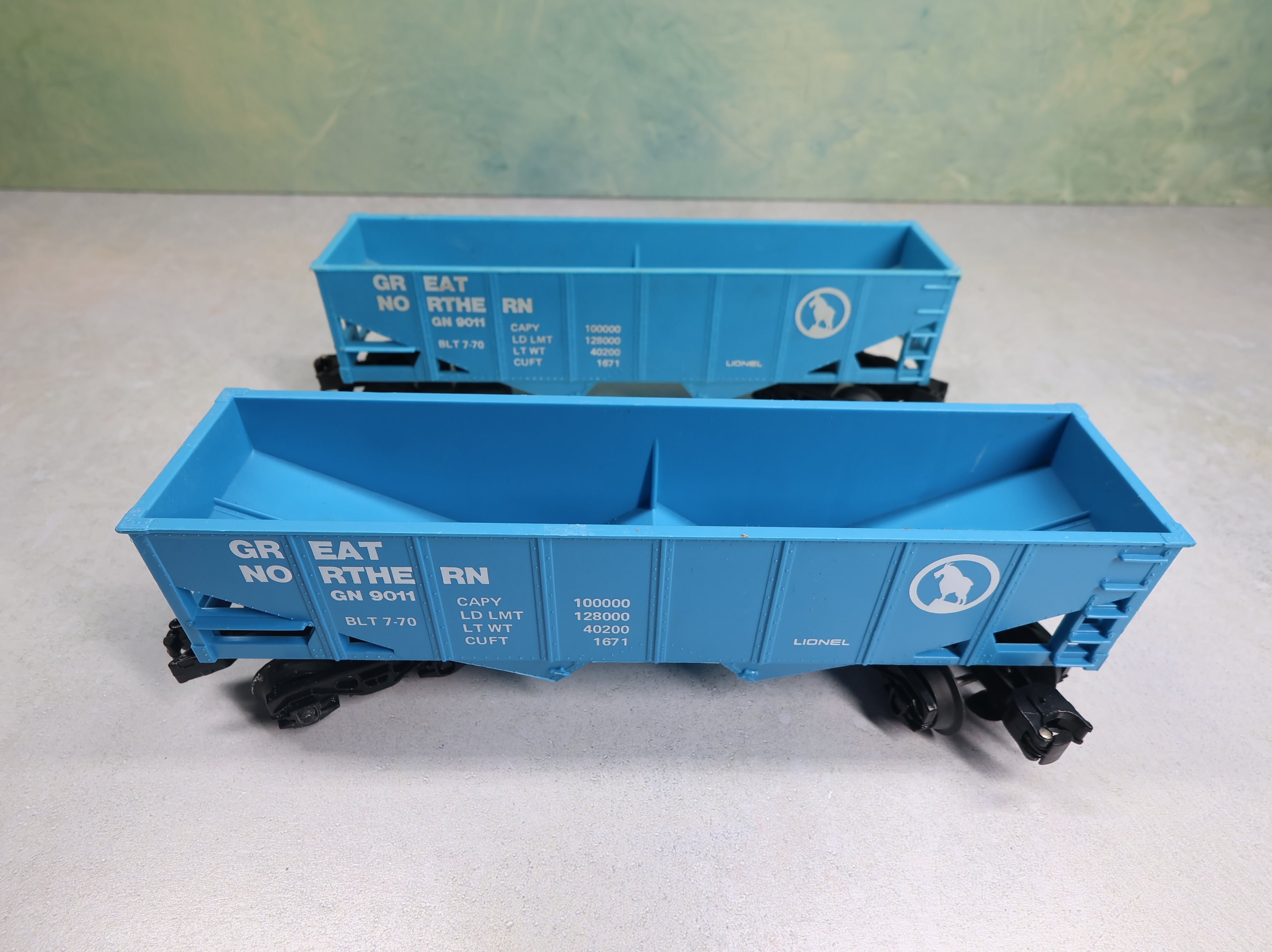 USED Lionel O 2 Bay Hopper Great Northern GN #9011 (2 pcs)