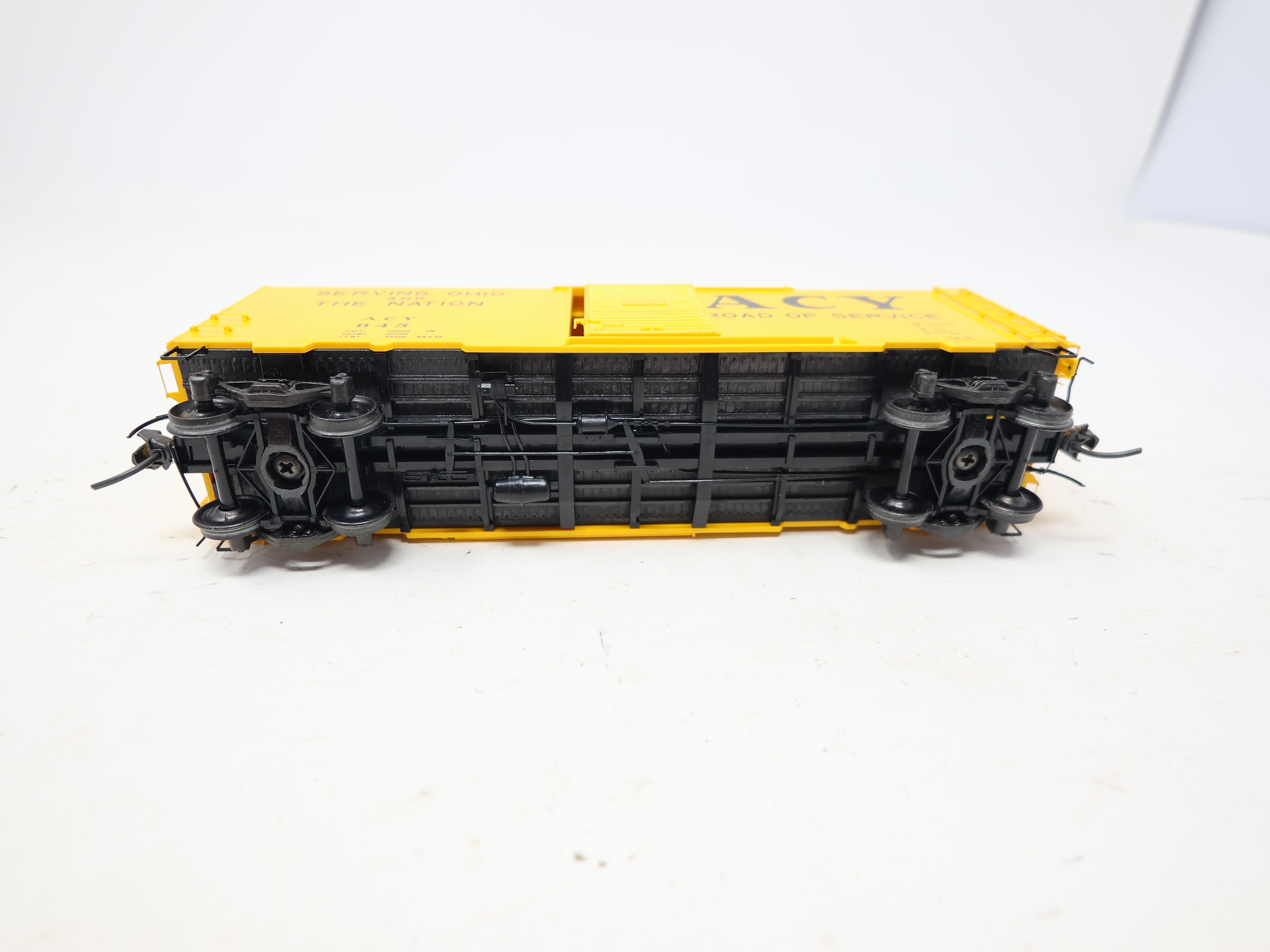 USED Kadee HO Scale, 40' Box Car, ACY #845