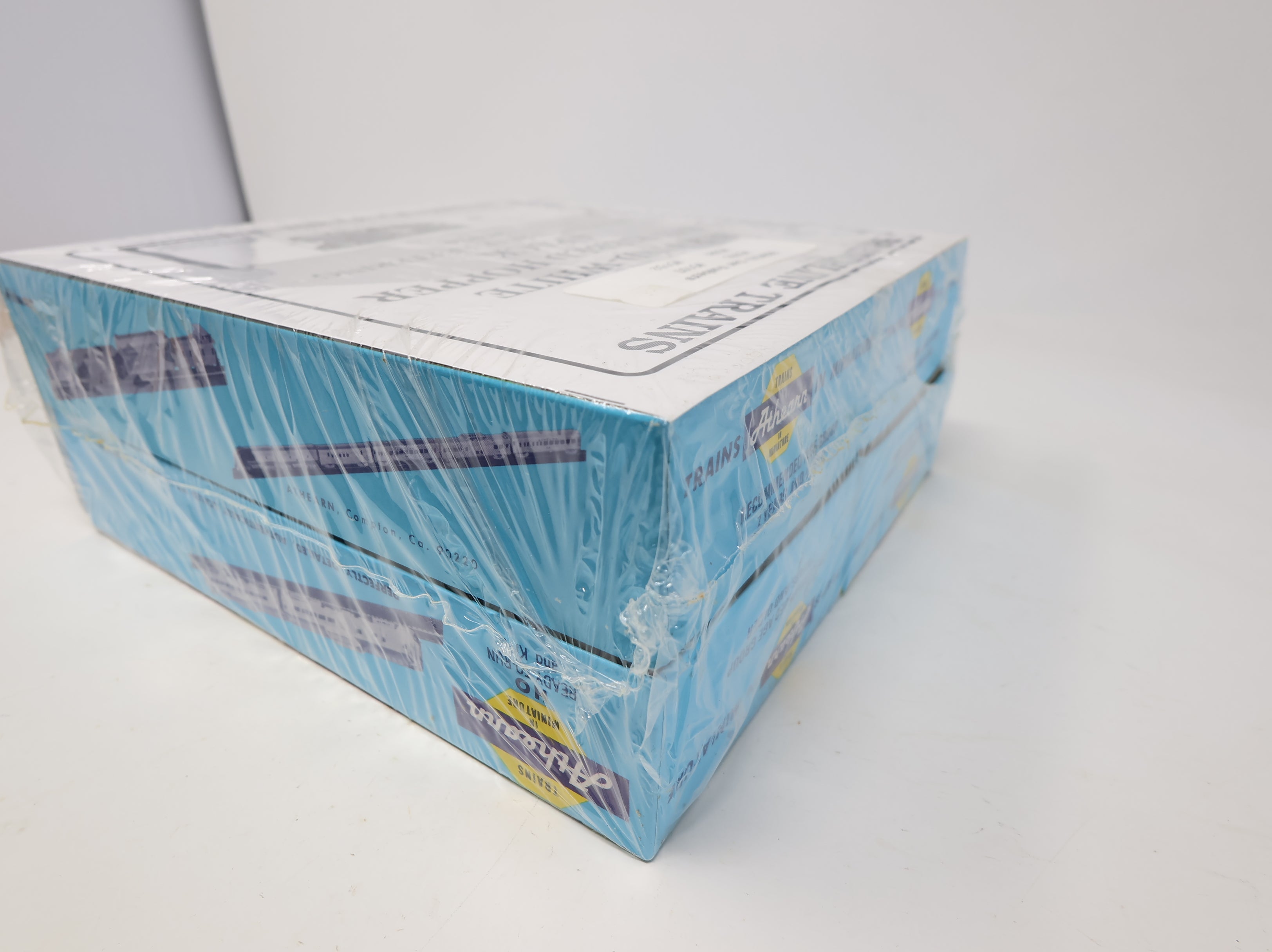 USED Athearn / Branchline 102024 HO Scale 2 Bay Ribbed Hopper Black w/ White Lettering SEALED Berwind #5003, 5081, 5107, 5132 KIT (4 pcs)