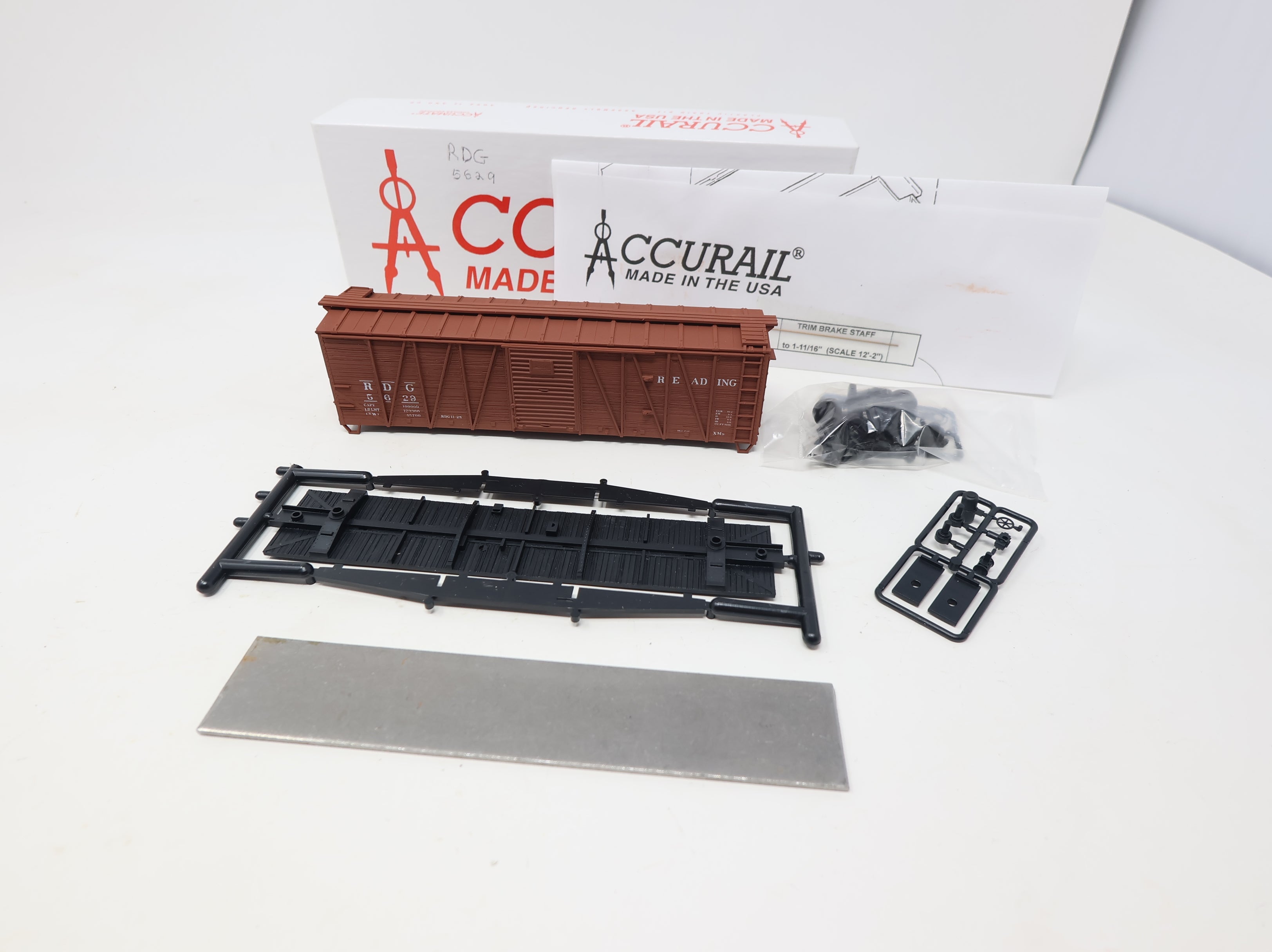 USED Accurail HO Scale 40' Wooden Box Car Reading RDG #5629 KIT