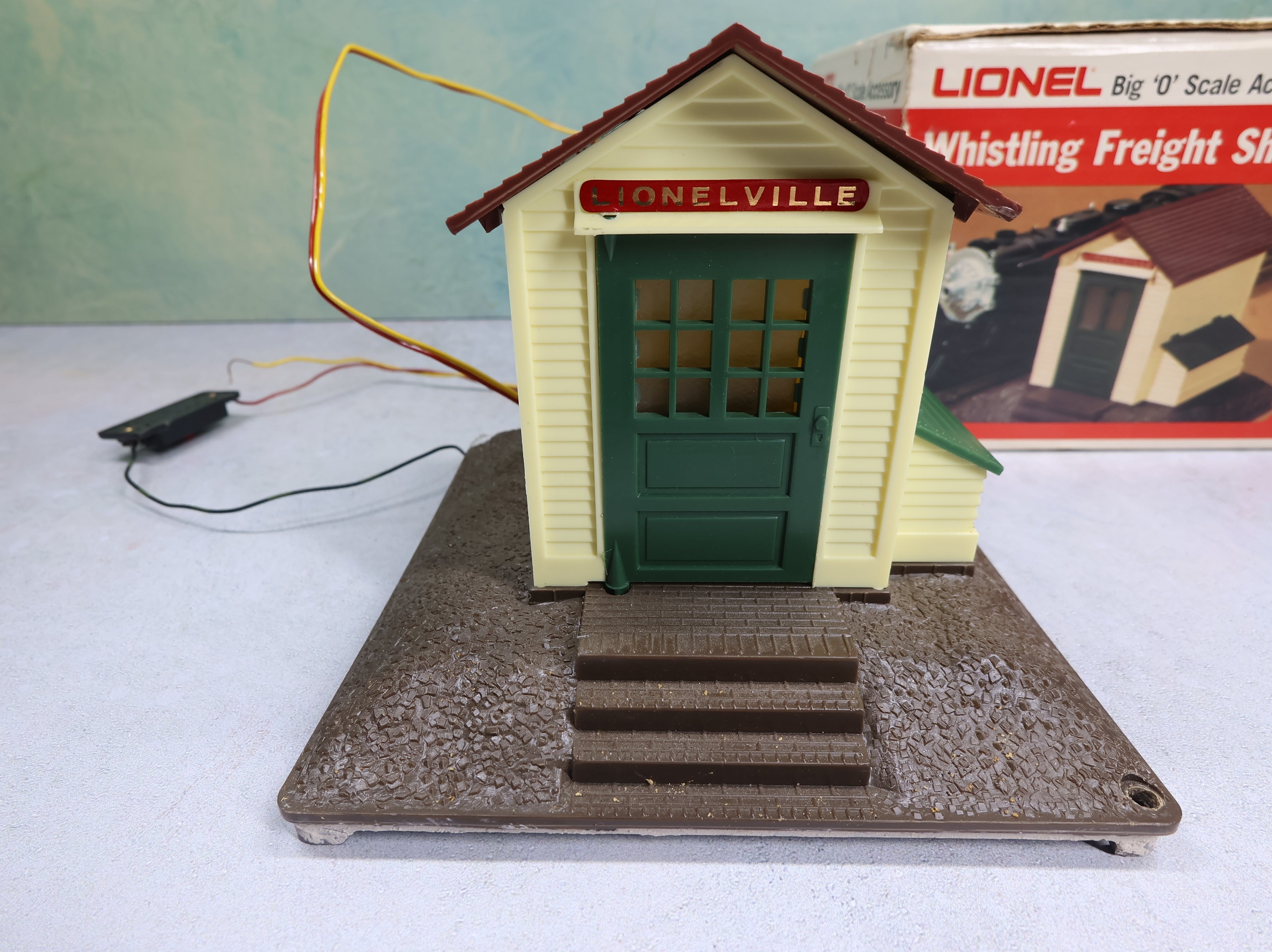 USED Lionel #6-2126 O Whistling Freight Shed (Steam Engine Whistle) Untested