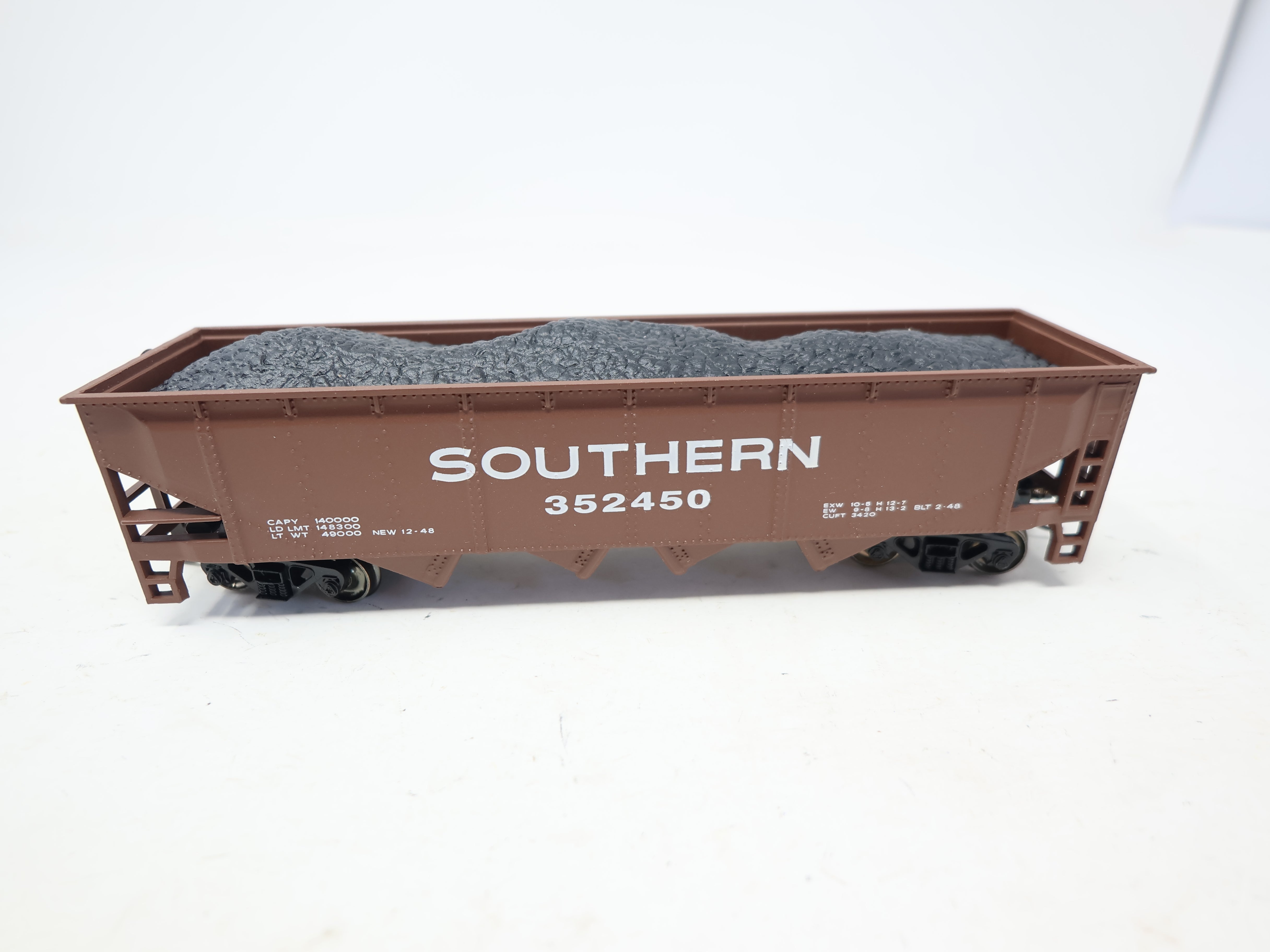 USED Bachmann 17604 HO Scale, 40' Quad Hopper, Southern #352450