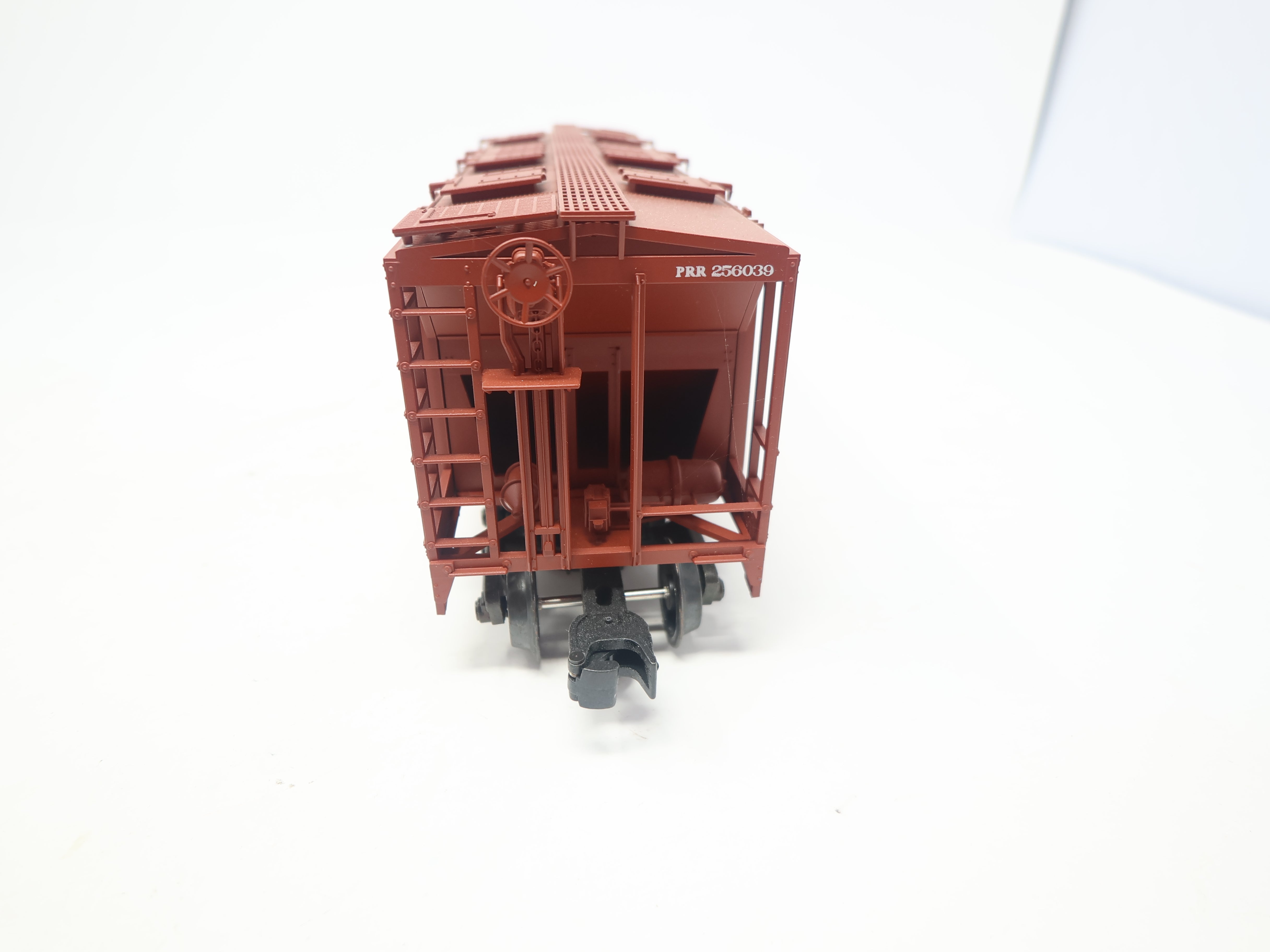 USED Weaver U19005LD O, AC-2 Covered Hopper, Pennsylvania PRR #256039, 3 Rail