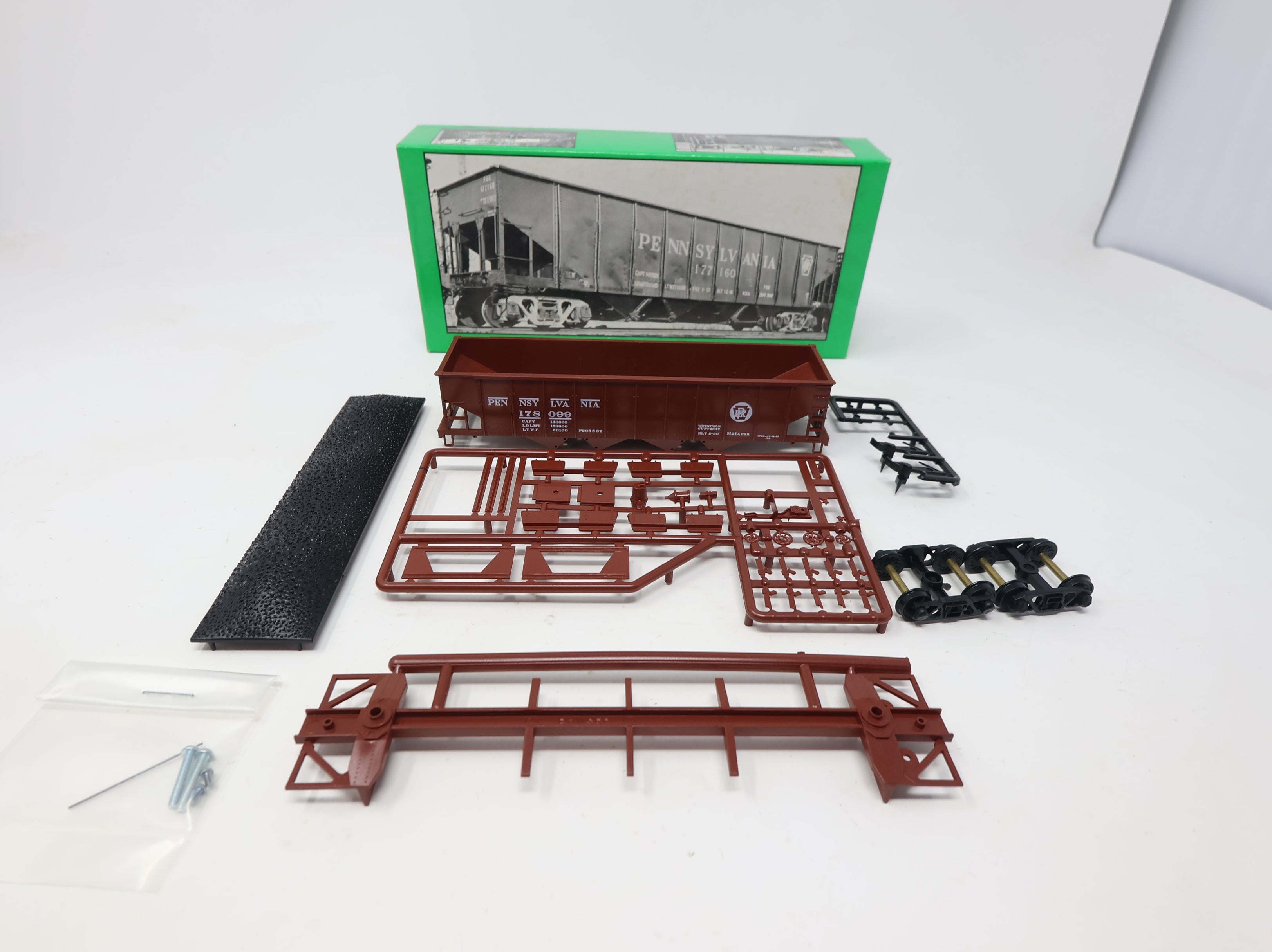 USED Bowser 54051 HO Scale H21 4 Bay Hopper Pennsylvania PRR #178099 KIT