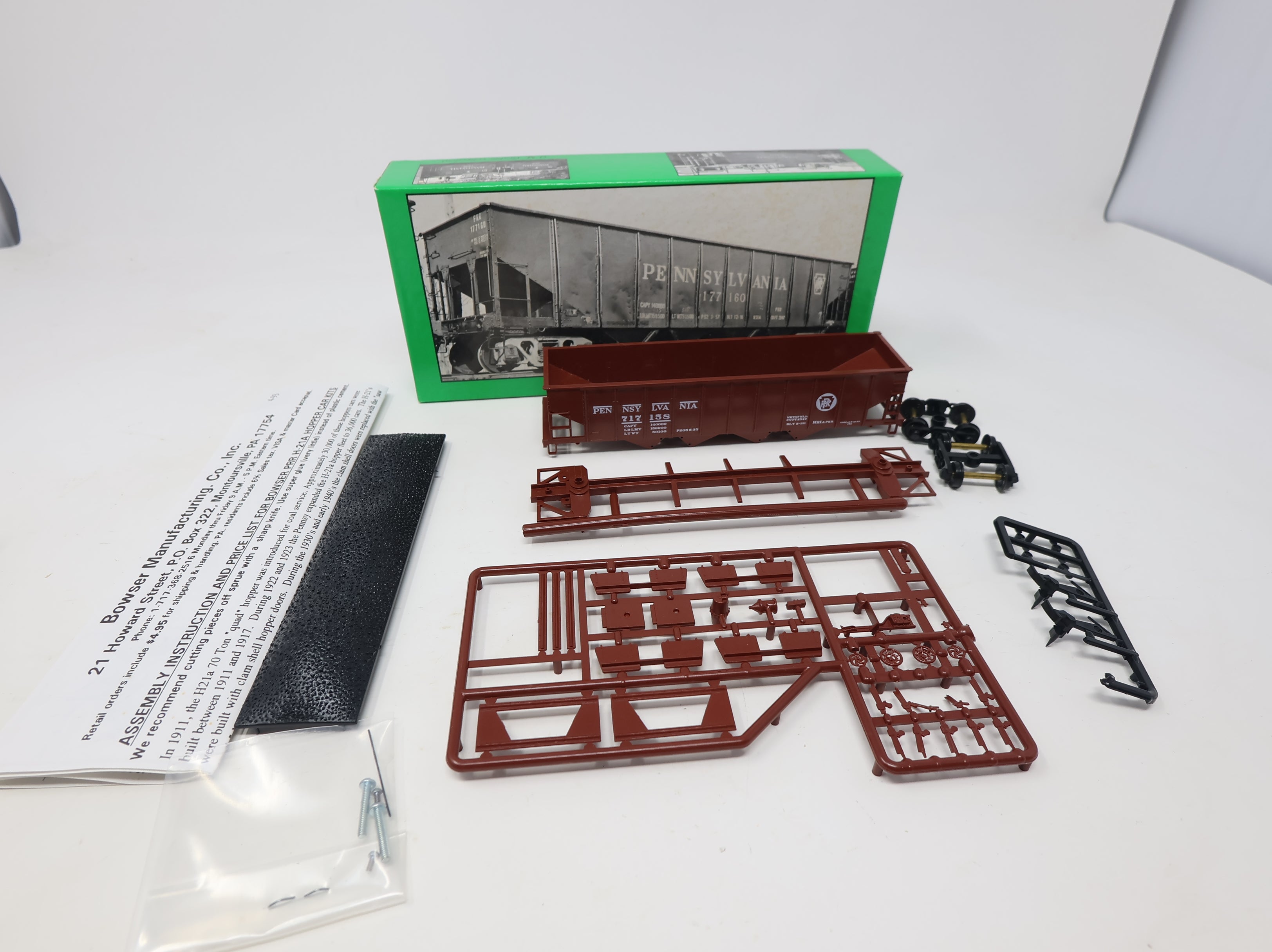 USED Bowser 54051 HO Scale H21 4 Bay Hopper Pennsylvania PRR #717158 KIT