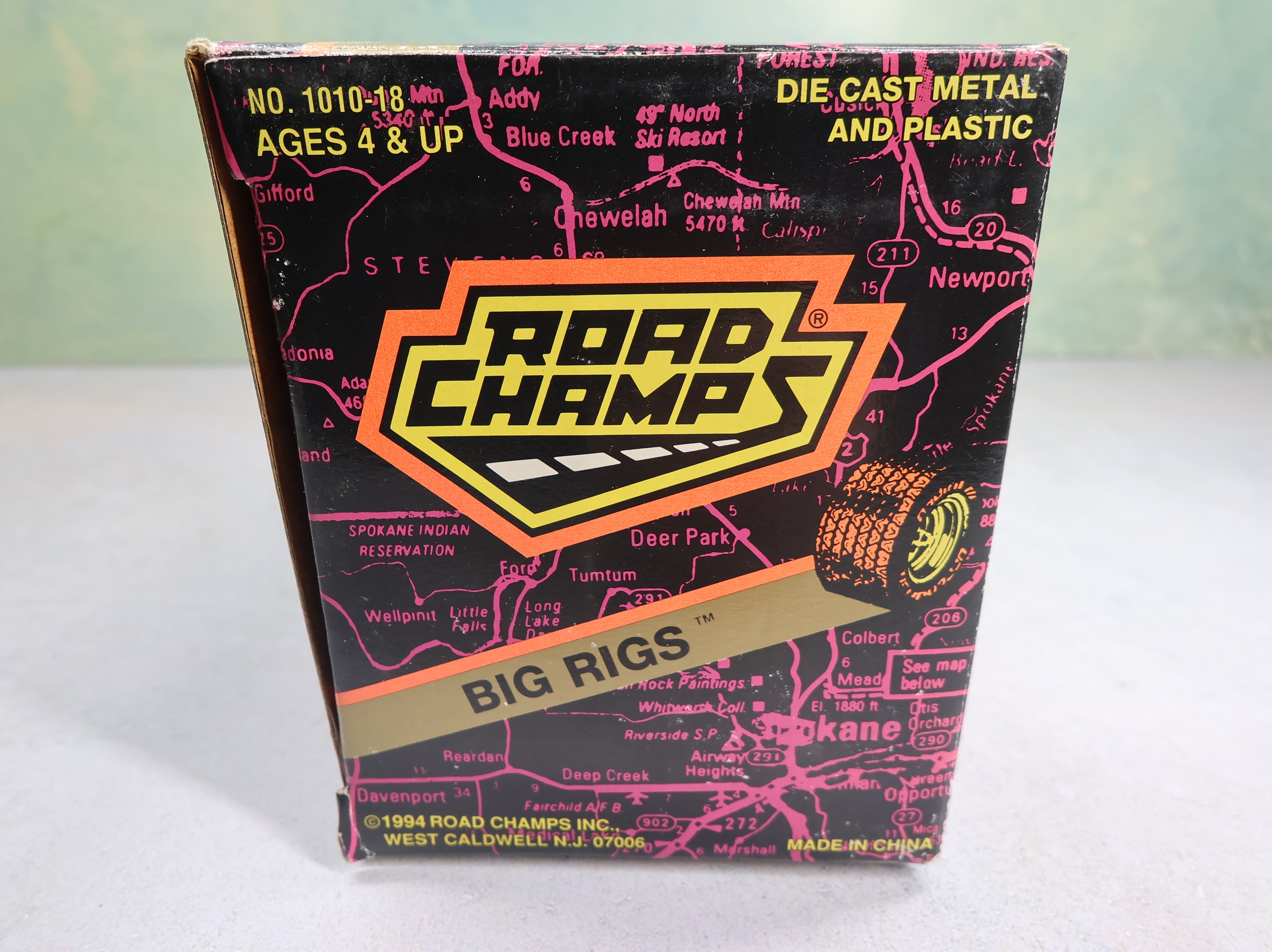 Road Champs #1010-18 1:64 Die Cast & Plastic Weis Markets Big Rig Tractor Trailer