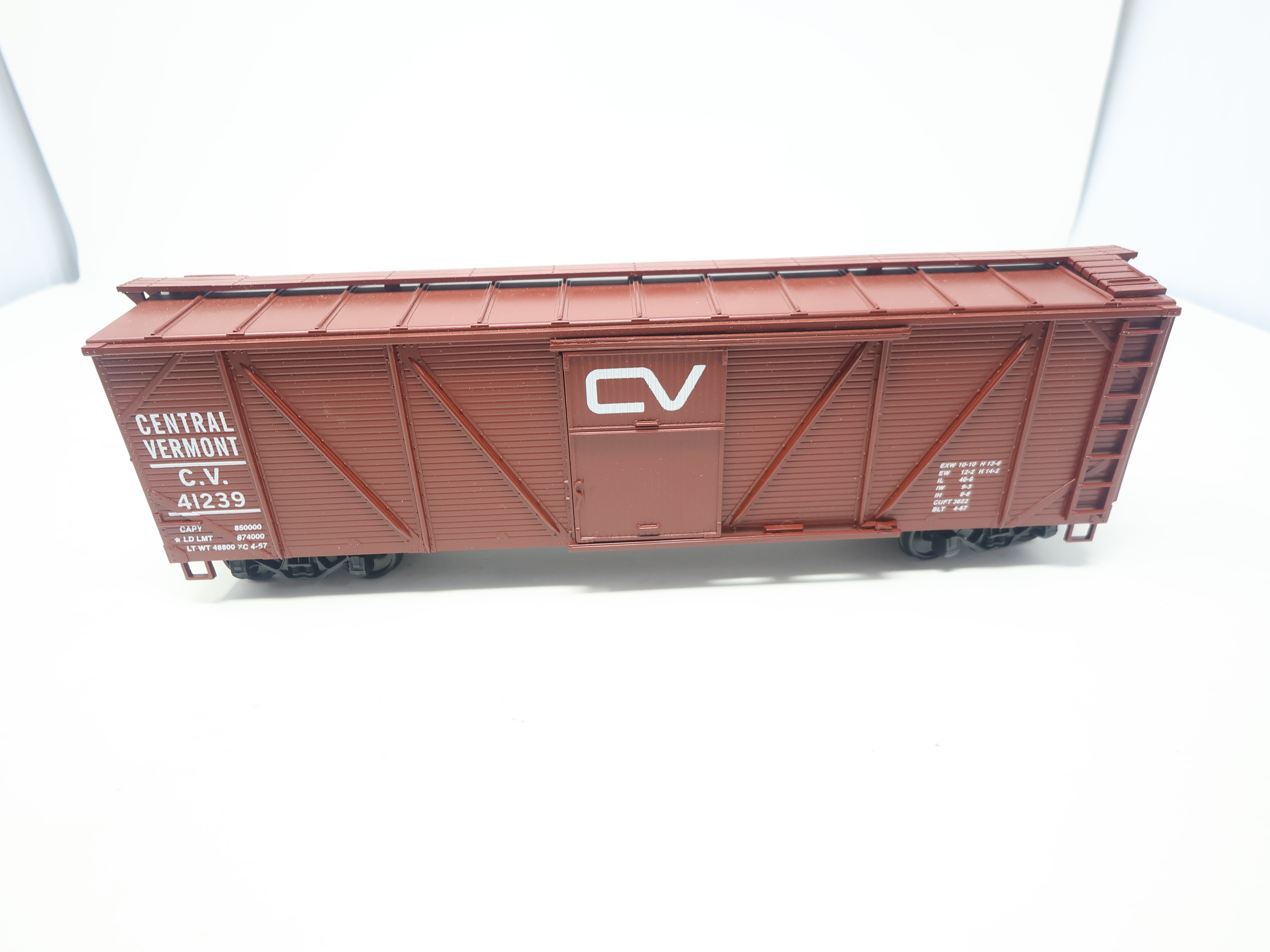 USED Weaver U3318S O, Outside Braced Box Car, Central Vermont CV #41239, 2 Rail