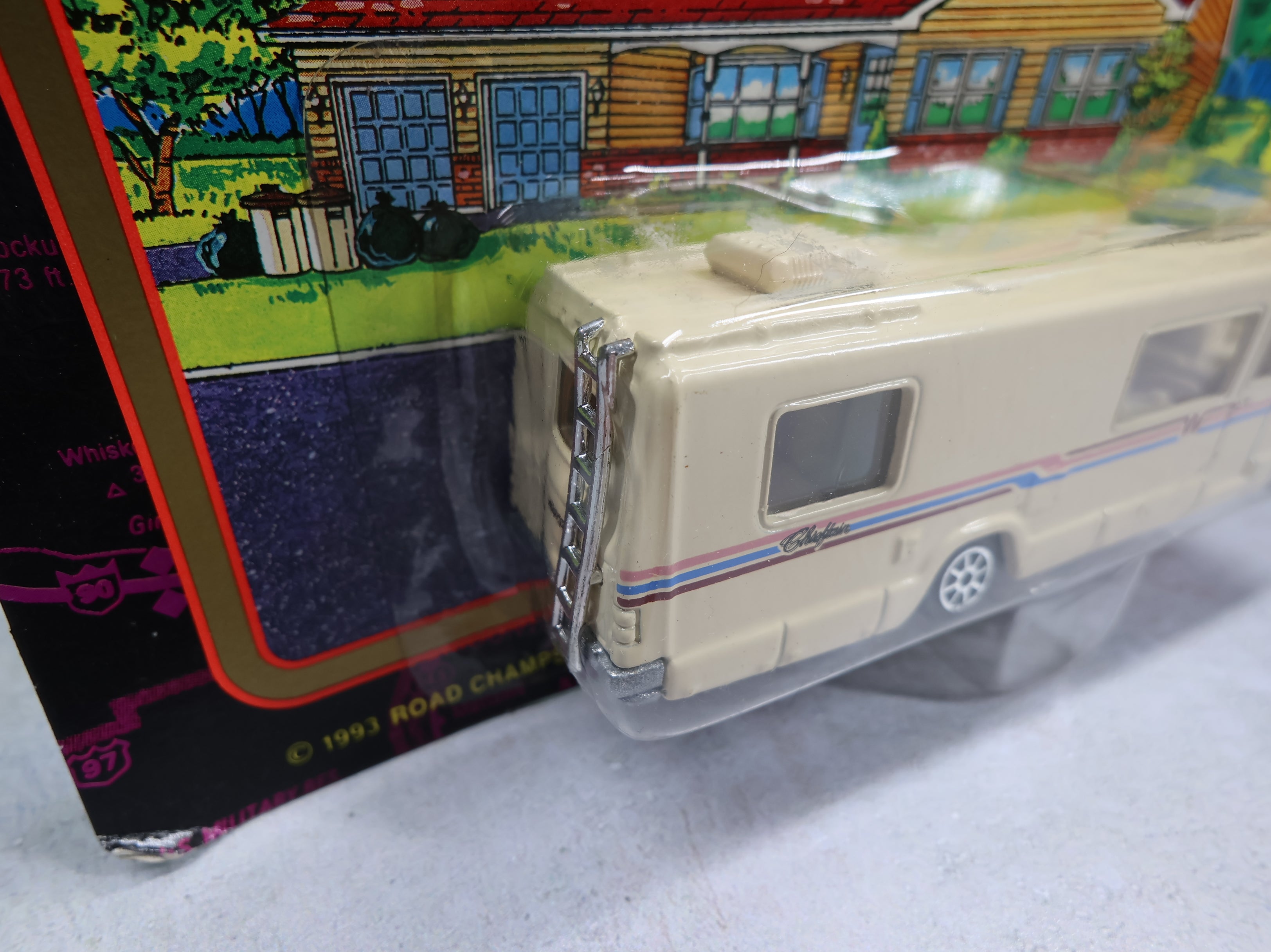 Road Champs 5900 Winnebago Deluxe Series Die Cast Metal