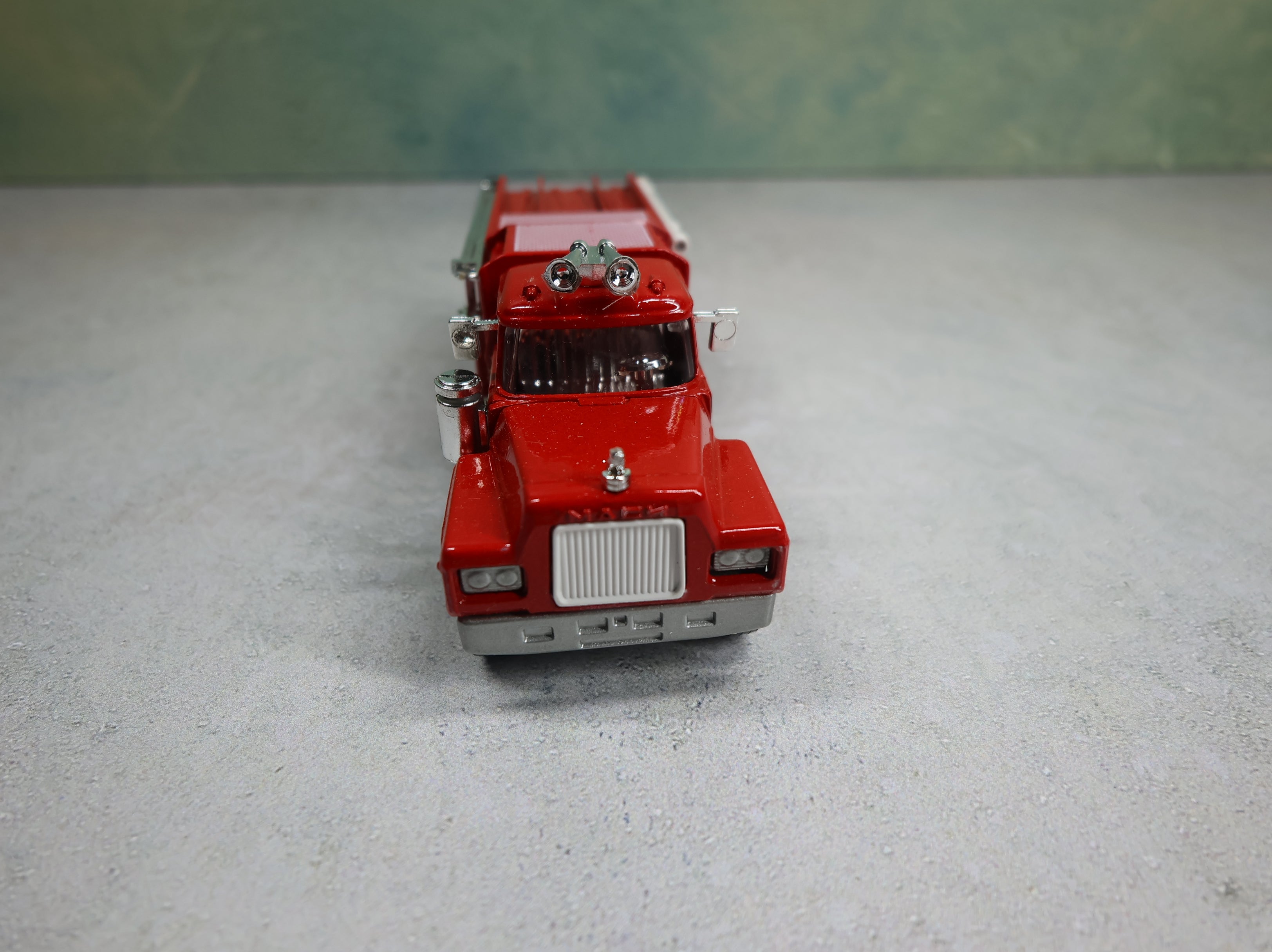 USED Solido 3106 1:60 Die-Cast Fire Truck Mack Pompiers