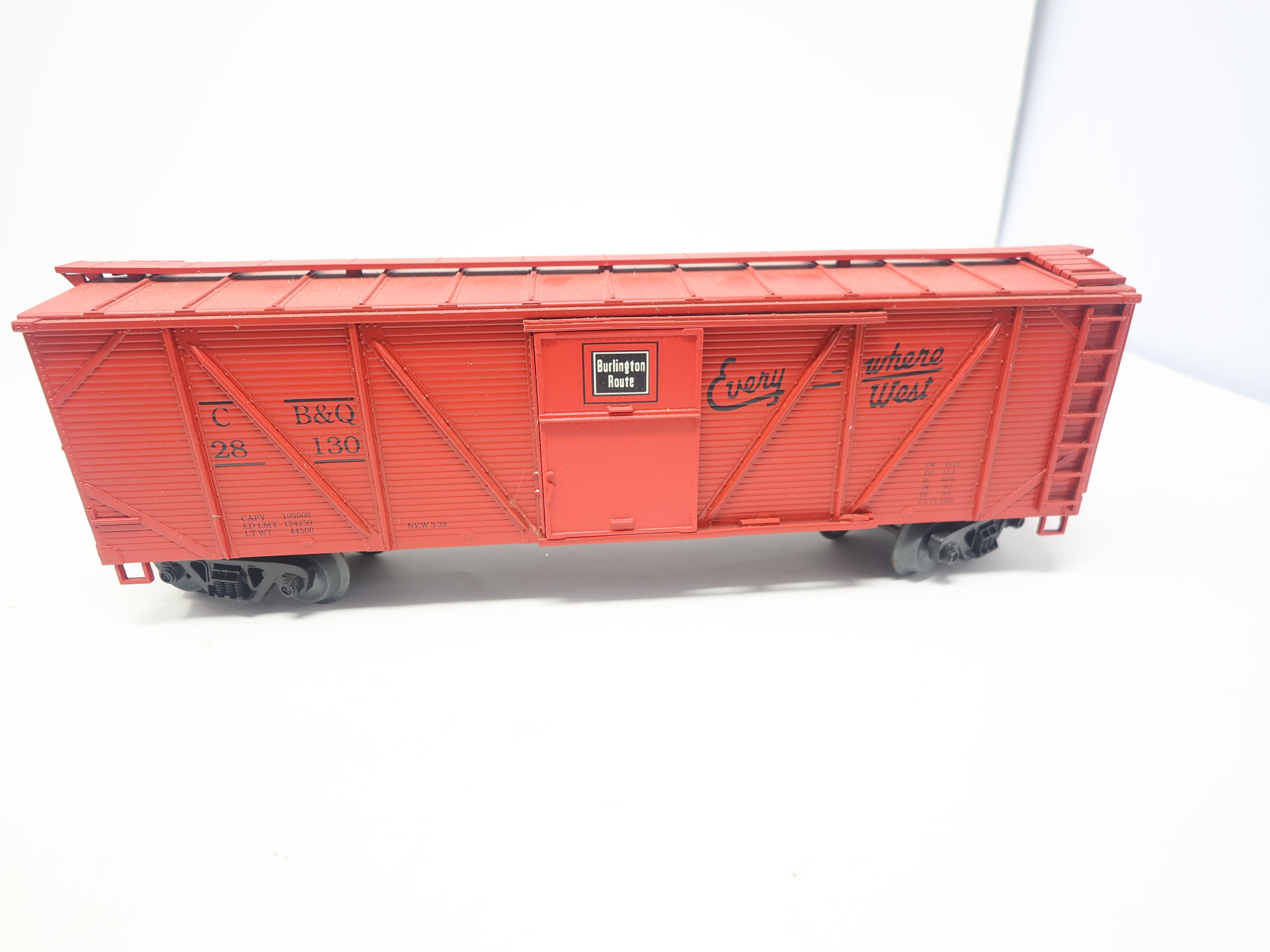 USED Weaver U3301L O, Outside Braced Box Car, Chicago, Burlington & Quincy CB&Q #28130, 3 Rail